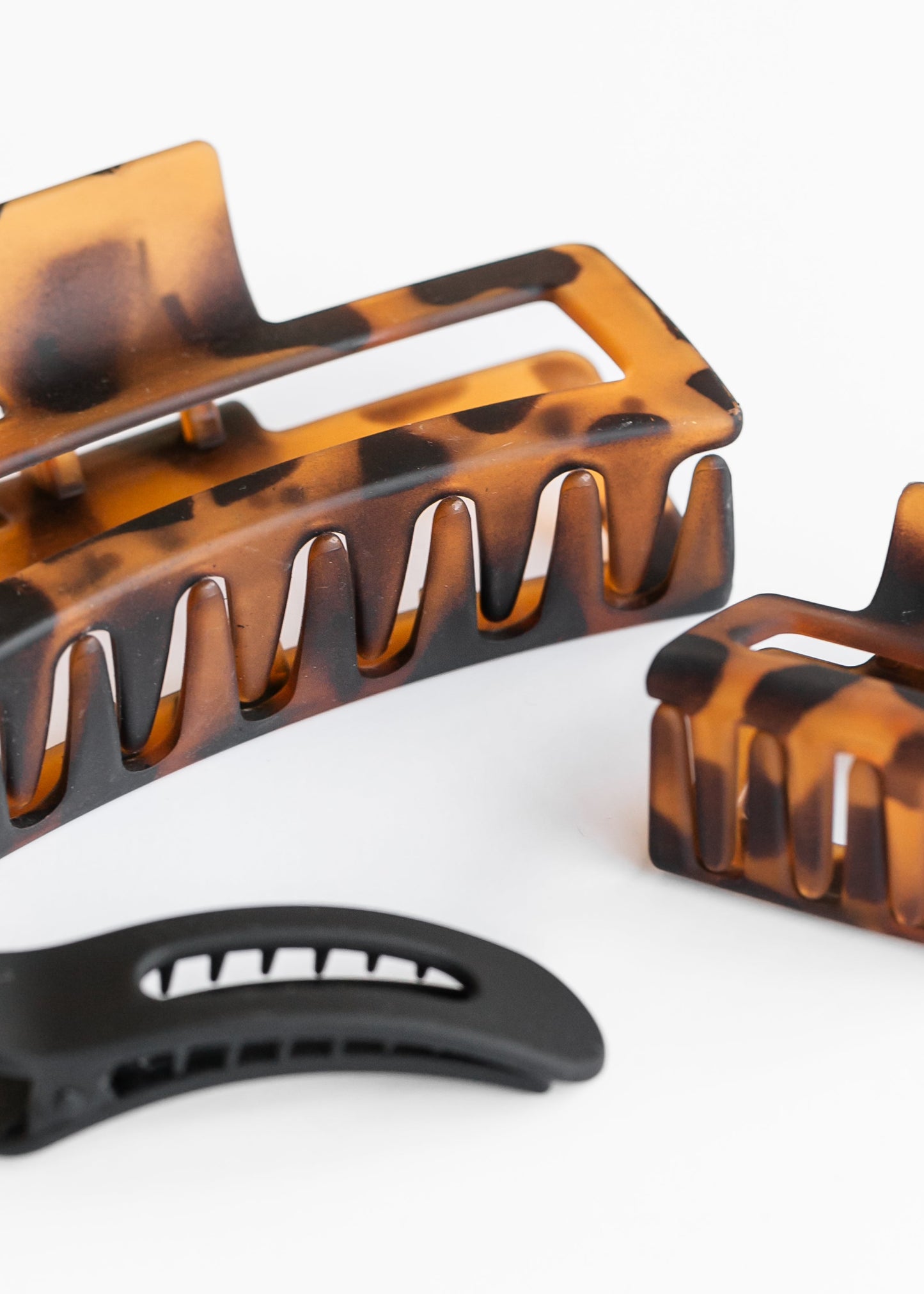 Kitsch™ Rectangle Recycled Plastic Assorted Claw Clips
