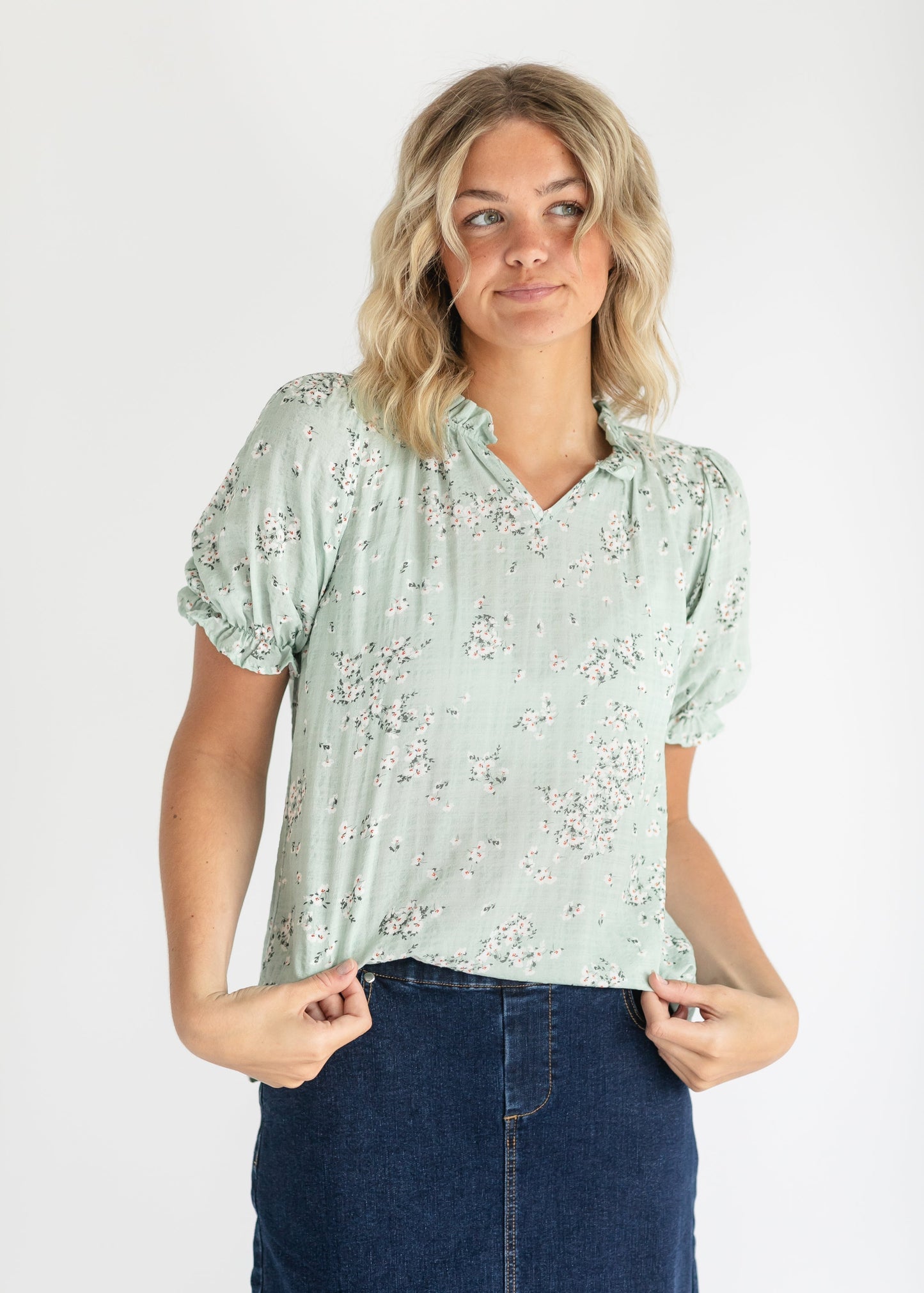Laurel Floral V-neck Short Sleeve Top - FINAL SALE