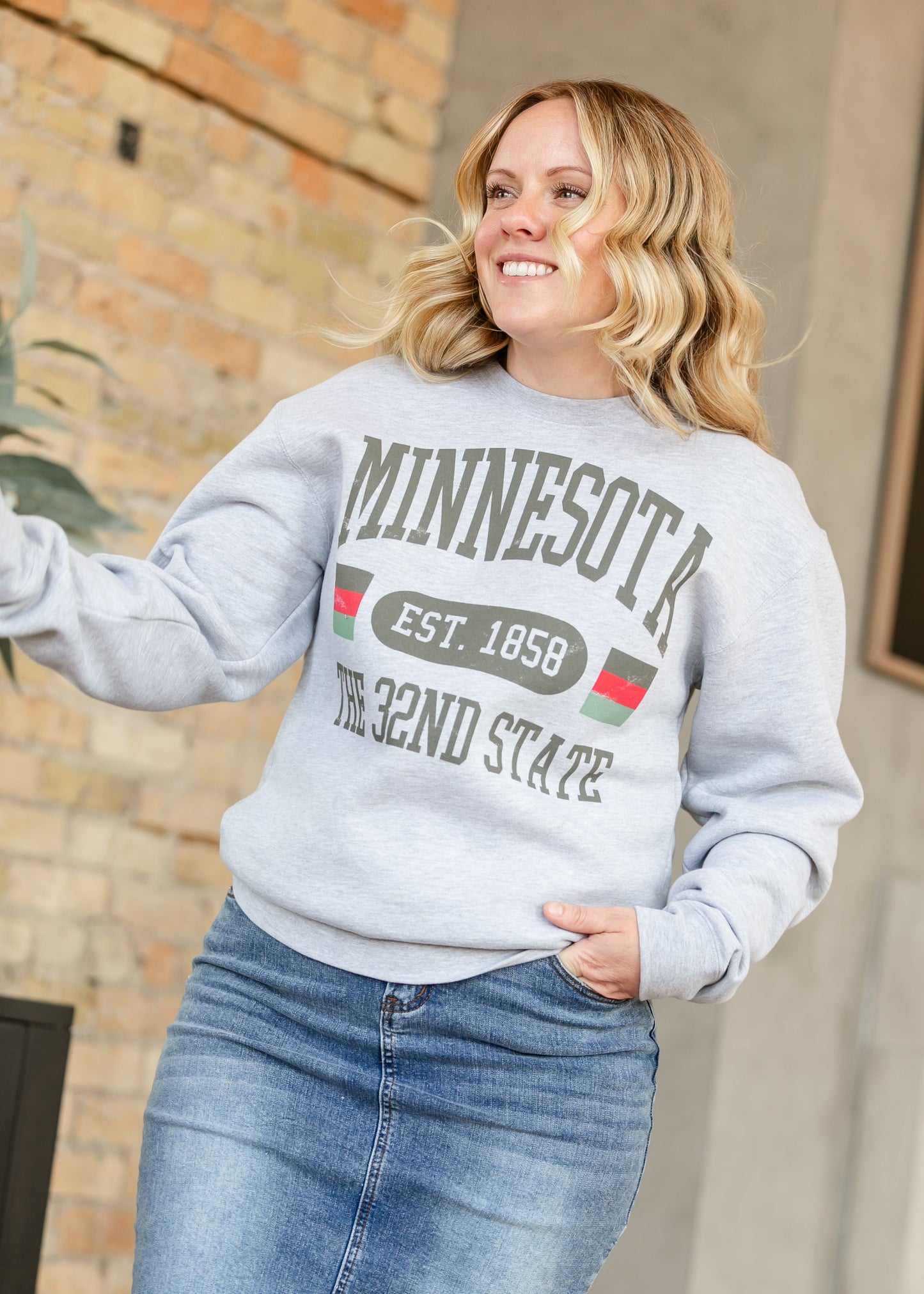 Minnesota Graphic Unisex Crewneck Sweatshirt - FINAL SALE