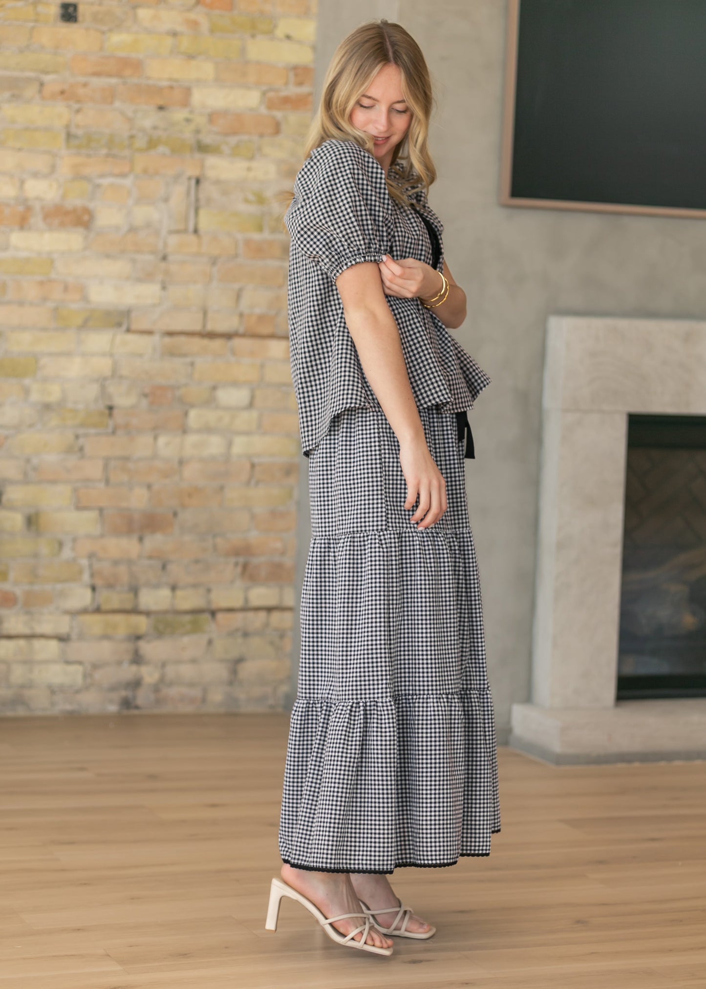Square Ruffle Collar Gingham Top