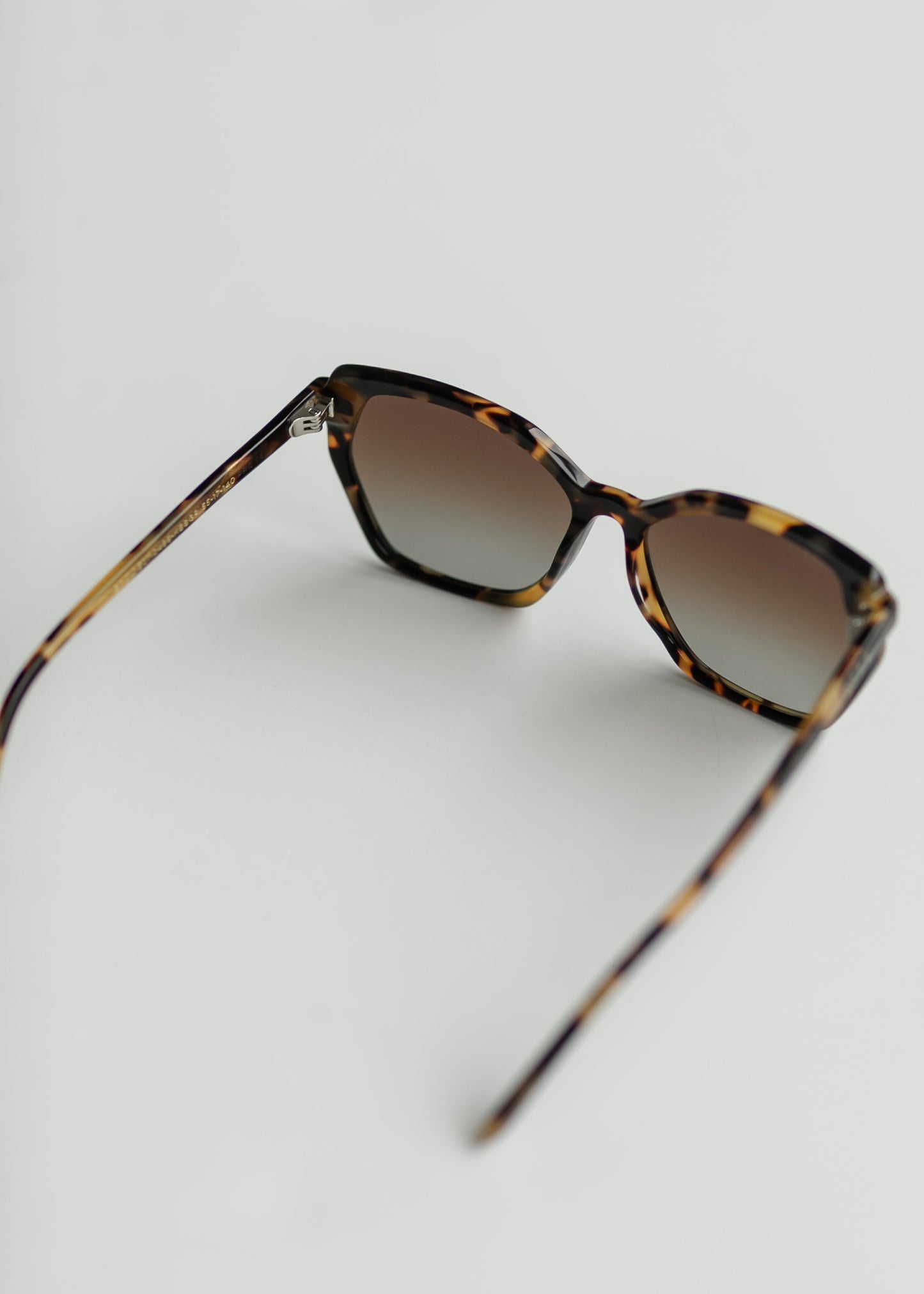 Vera Kombu + Brown Gradient Polarized Sunglasses - FINAL SALE