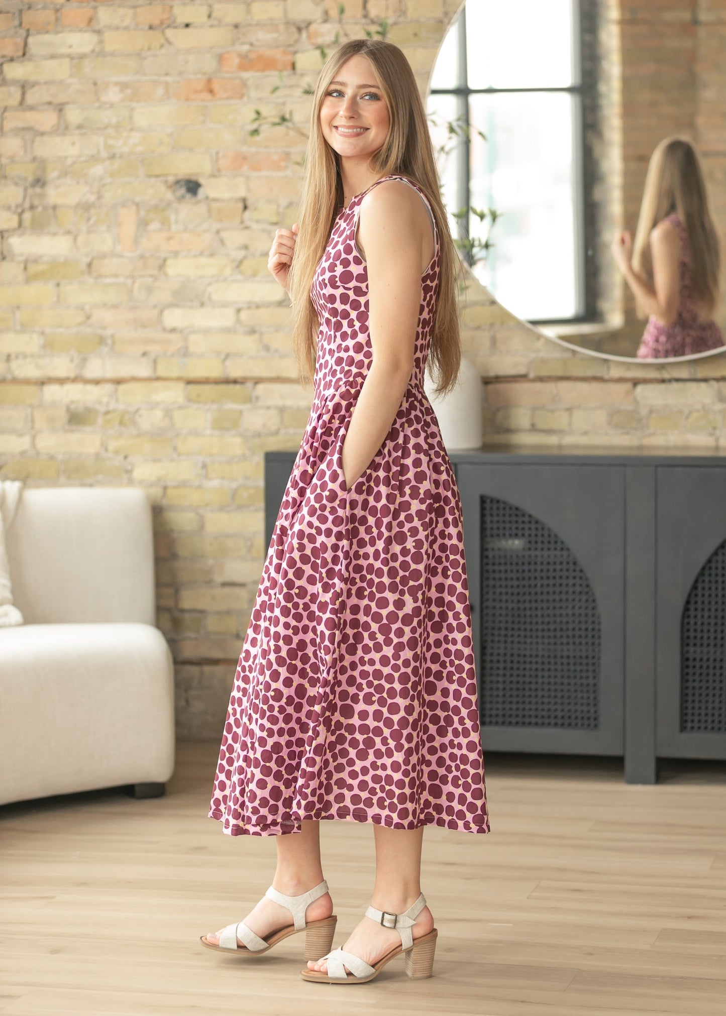 Boatneck Sleeveless  Midi Dress