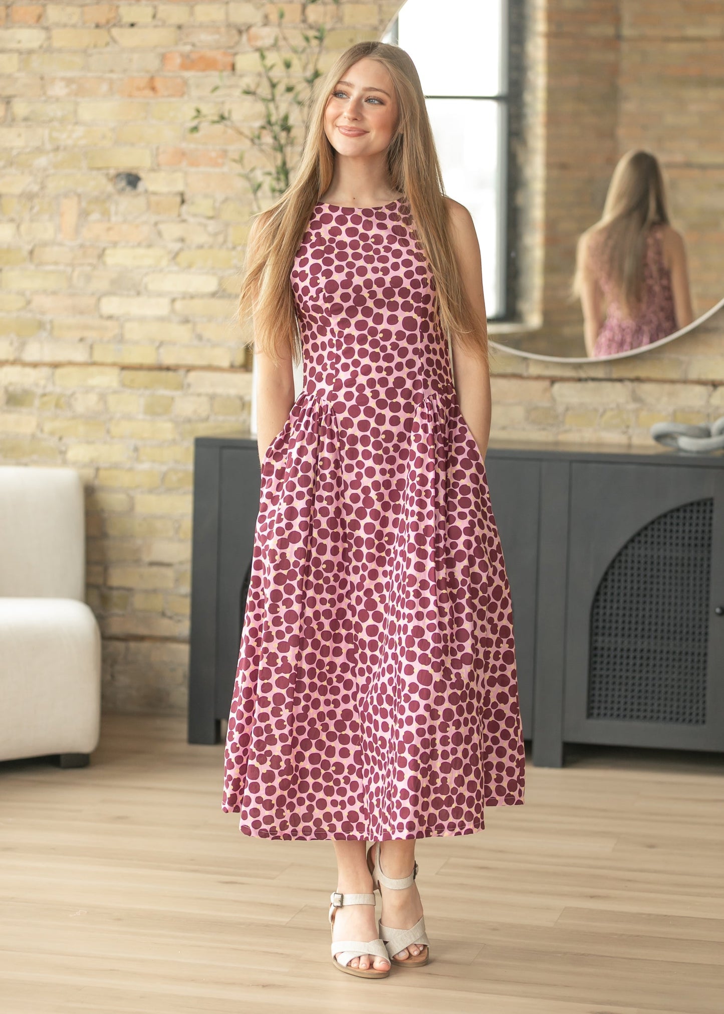 Boatneck Sleeveless  Midi Dress