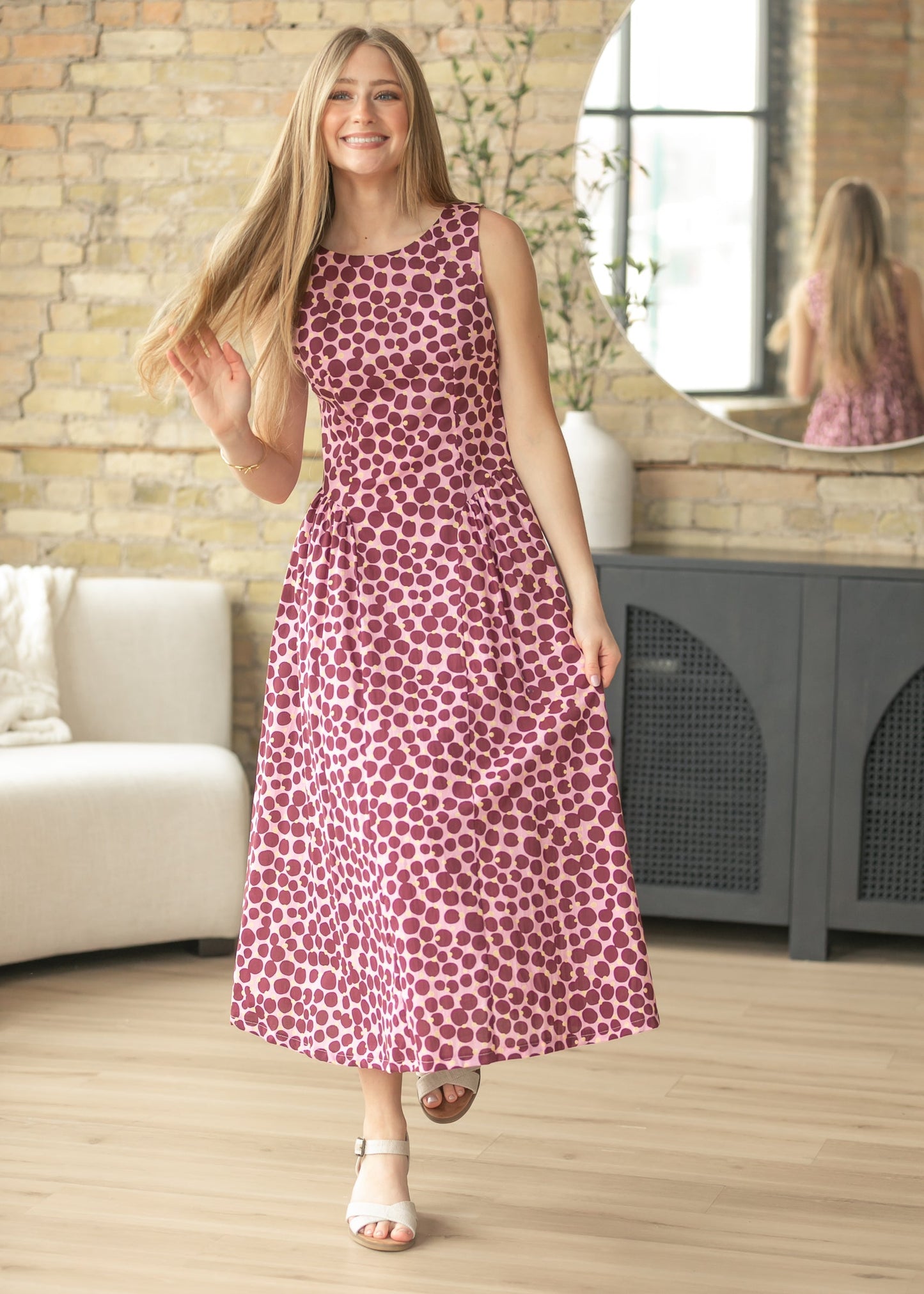 Boatneck Sleeveless  Midi Dress