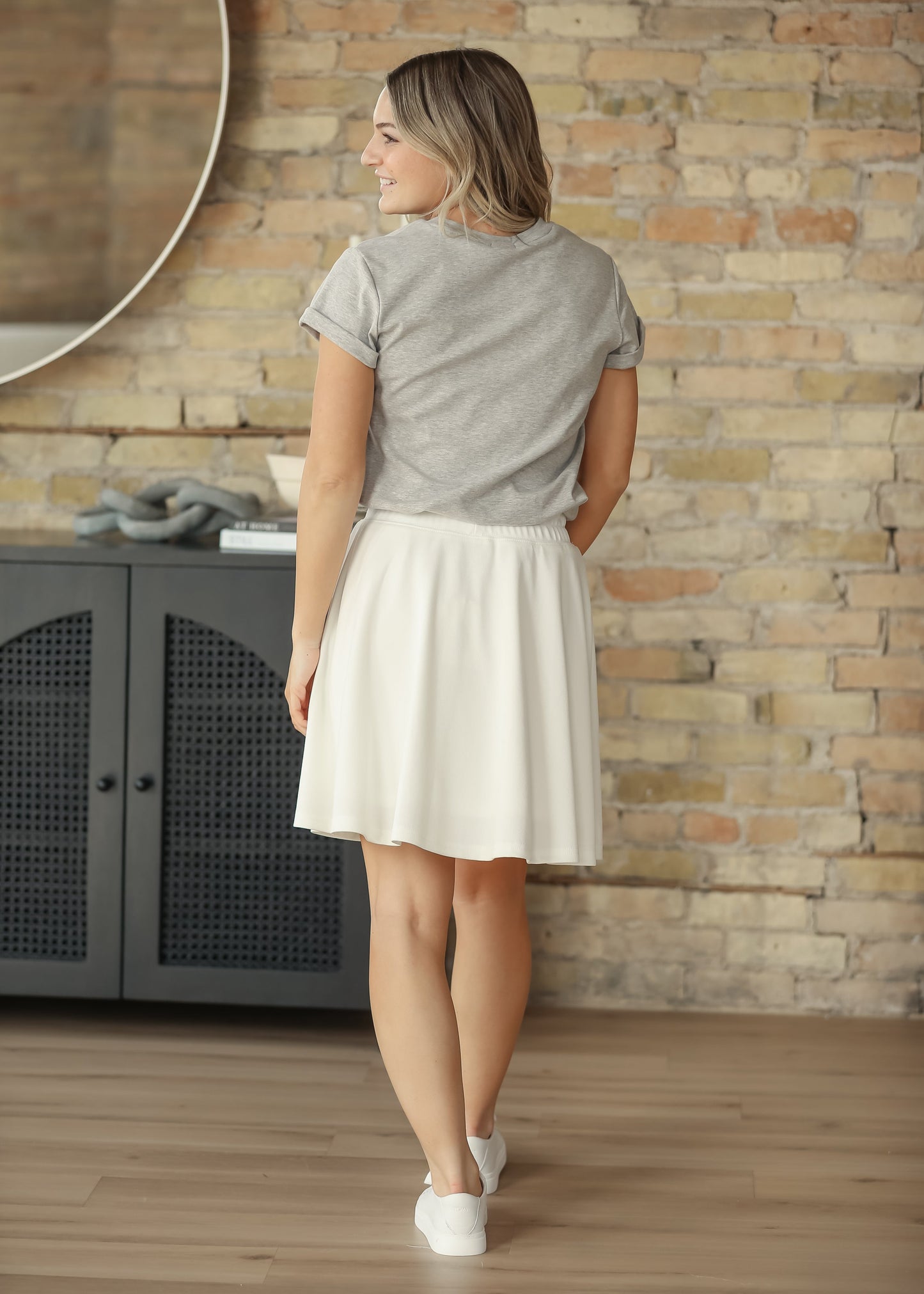 Essential Heather Gray Short Sleeve Basic T-shirt