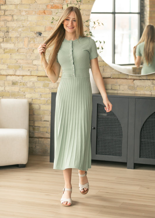 Pearl Button Detail Knit Maxi Dress