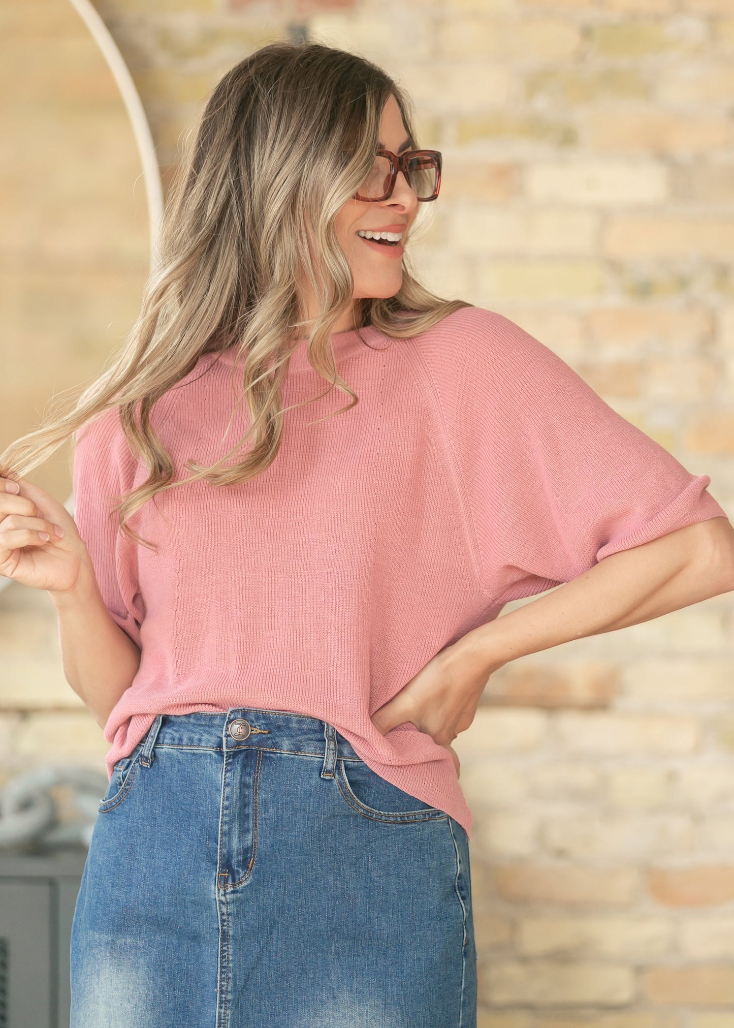 Ribbed Knit Rose Boxy Tee