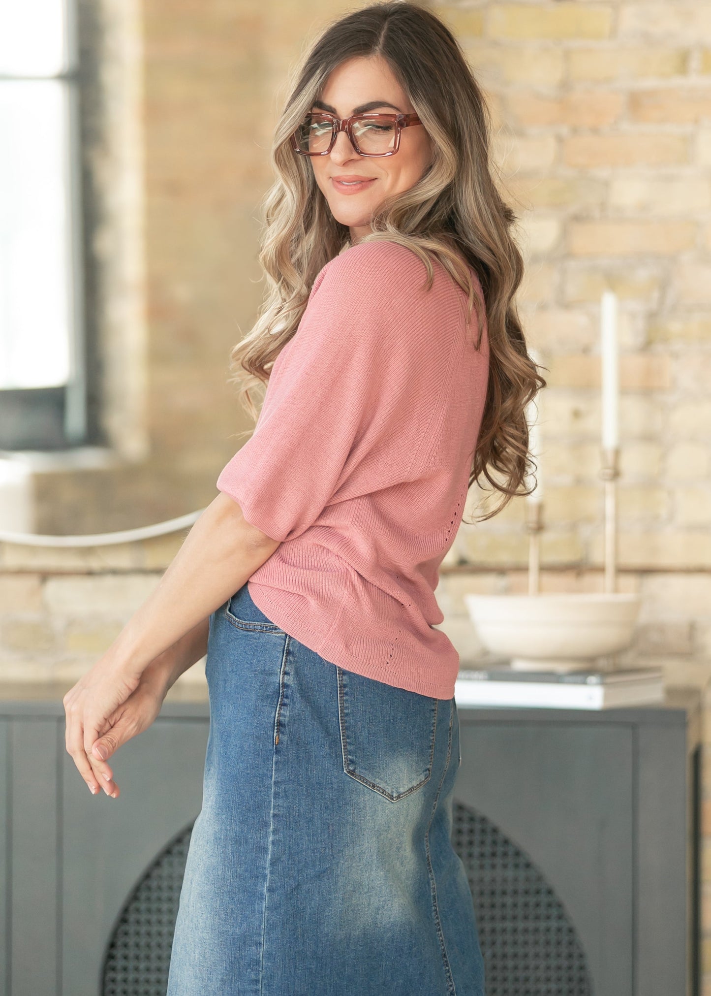 Ribbed Knit Rose Boxy Tee