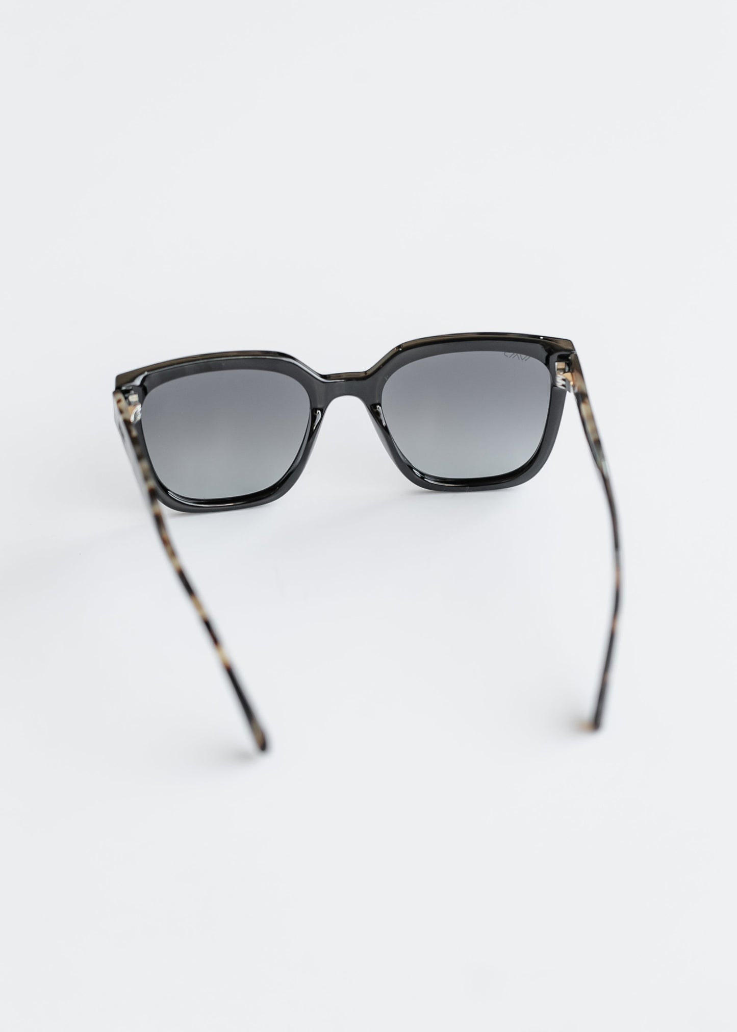 Black Beige Tortoise Square Frame Polarized Sunglasses