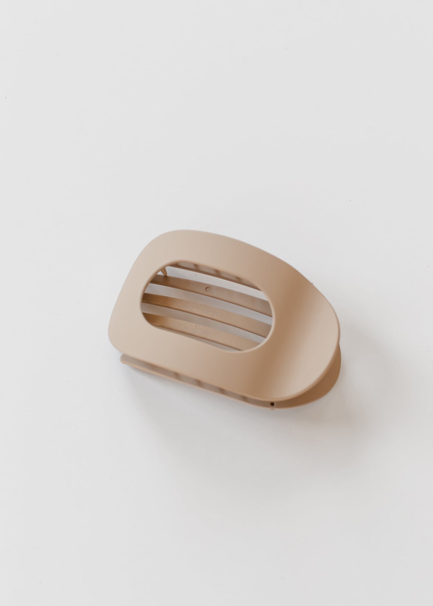 Circle Cutout Flat Claw Clip