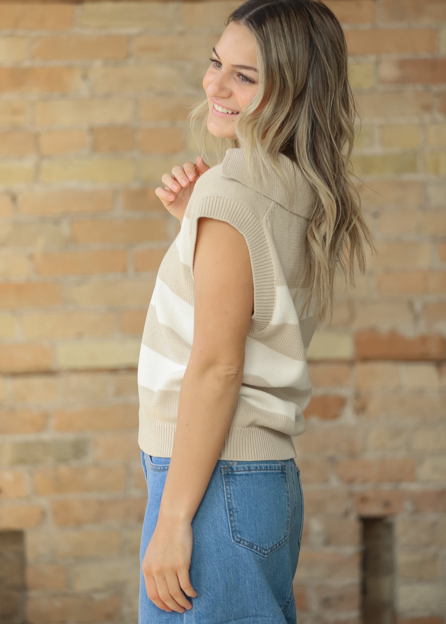 Collared Wide Stripe Knit Vest