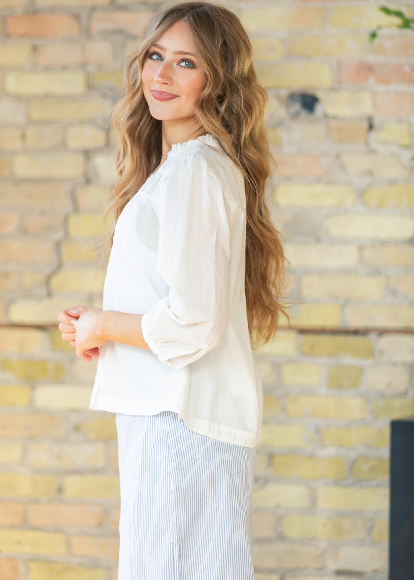 Cotton 3/4 Sleeve Ruffle Collar Top