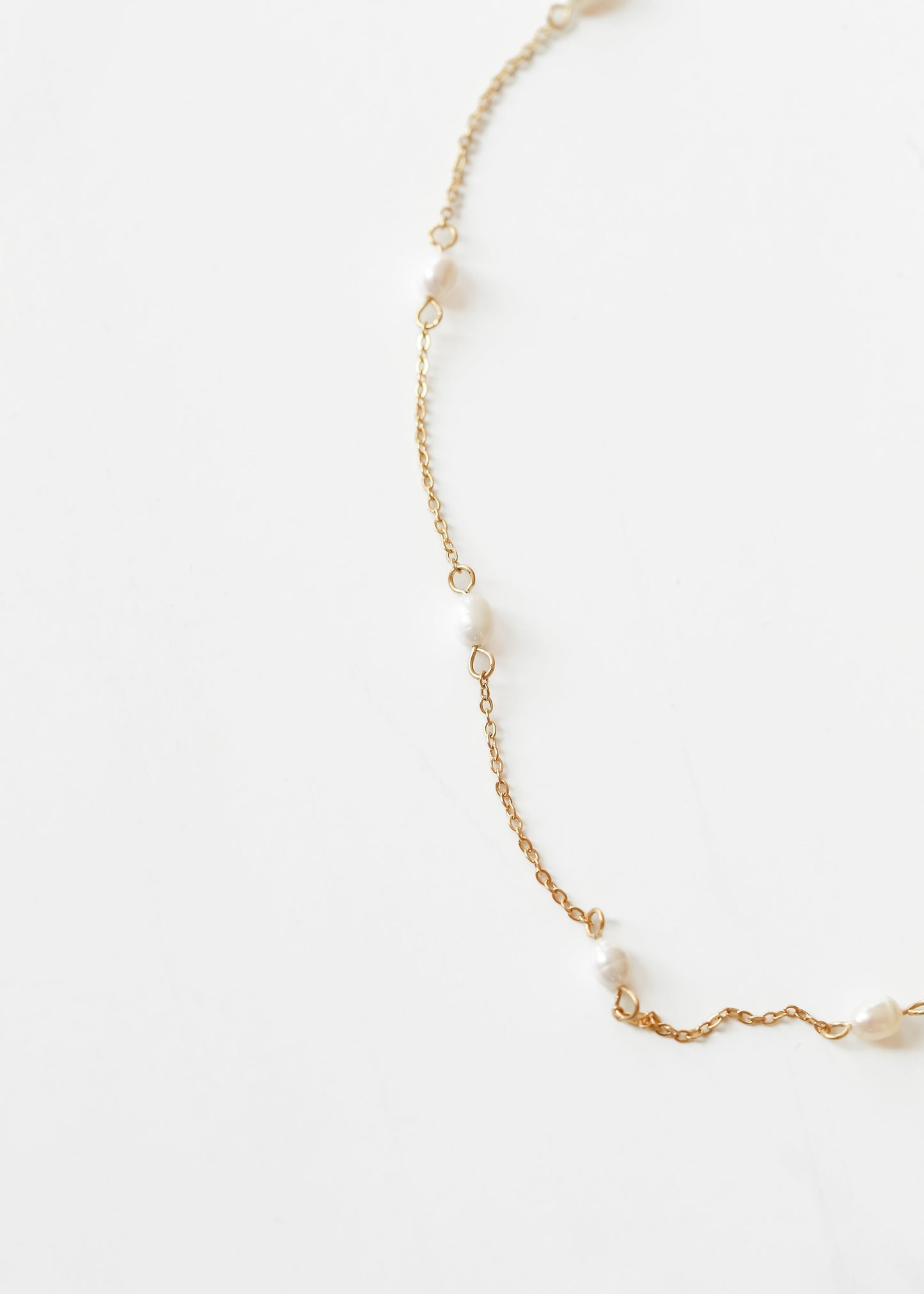Dainty Pearl Necklace