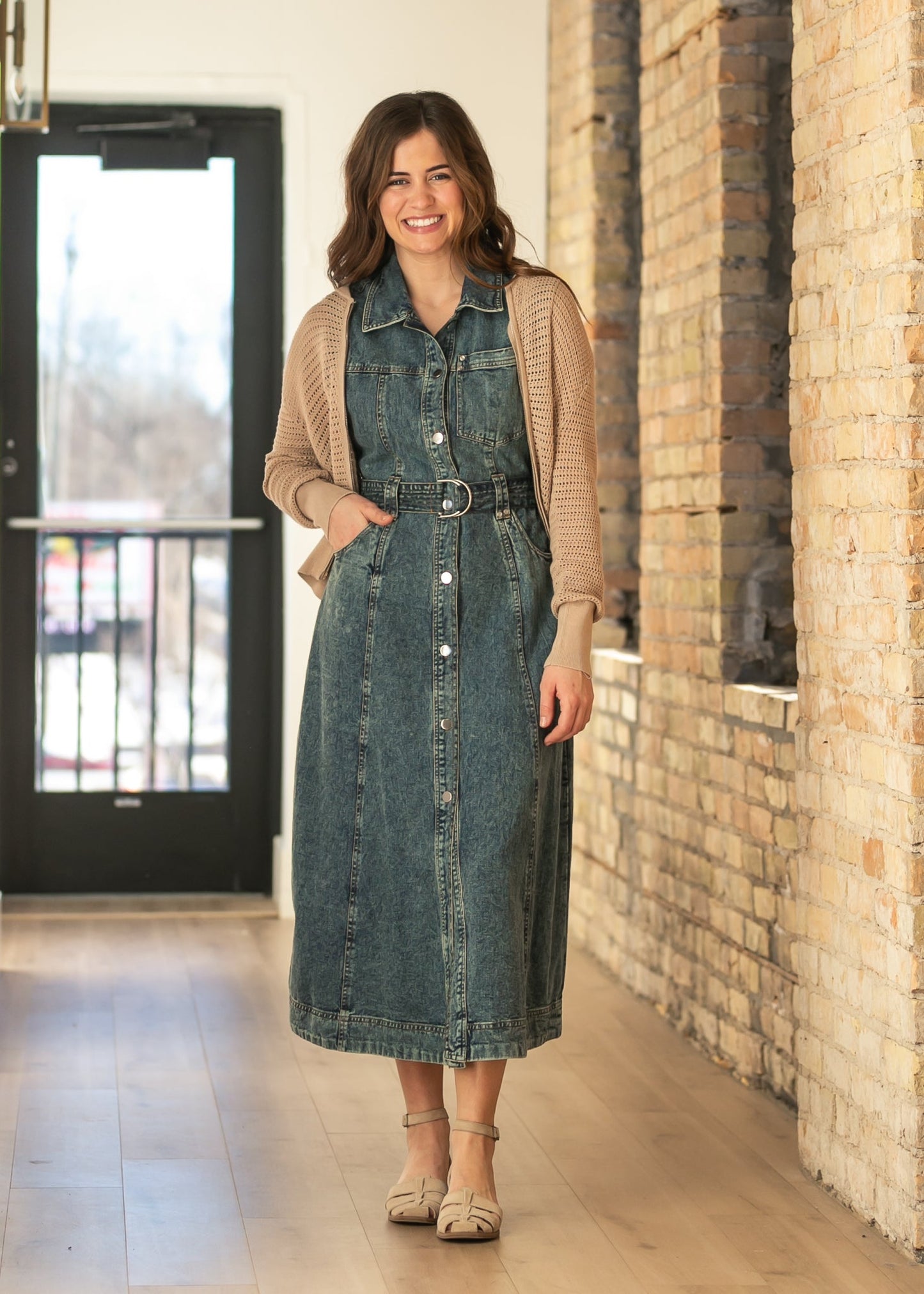 elan Sleeveless Belted Button Up Maxi Dress