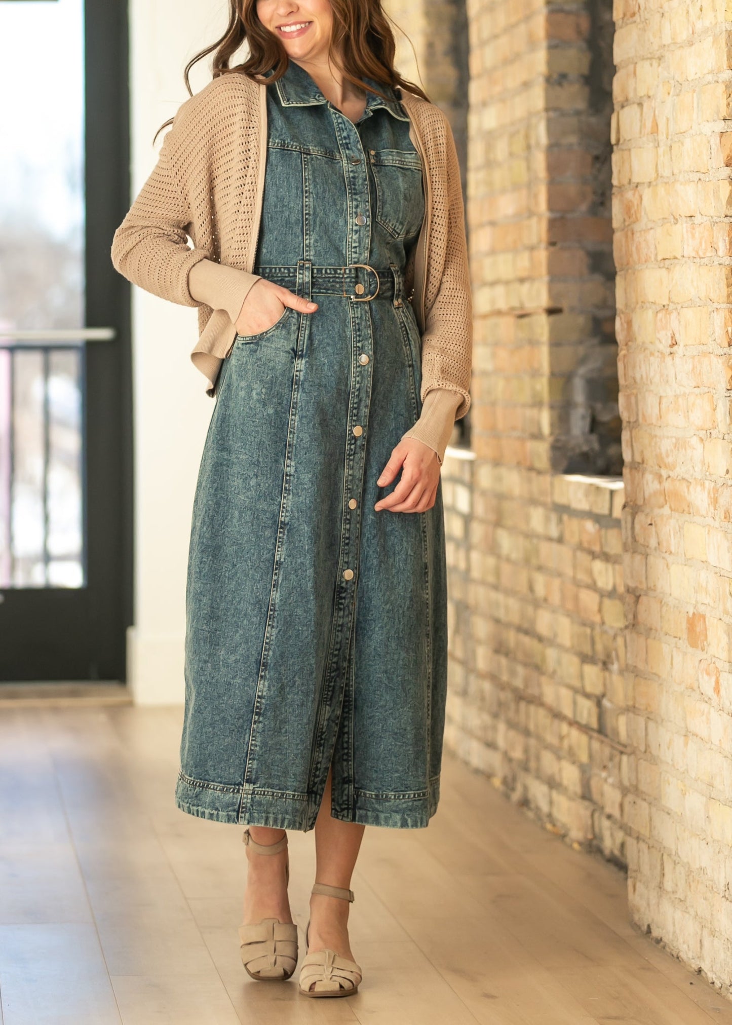 elan Sleeveless Belted Button Up Maxi Dress