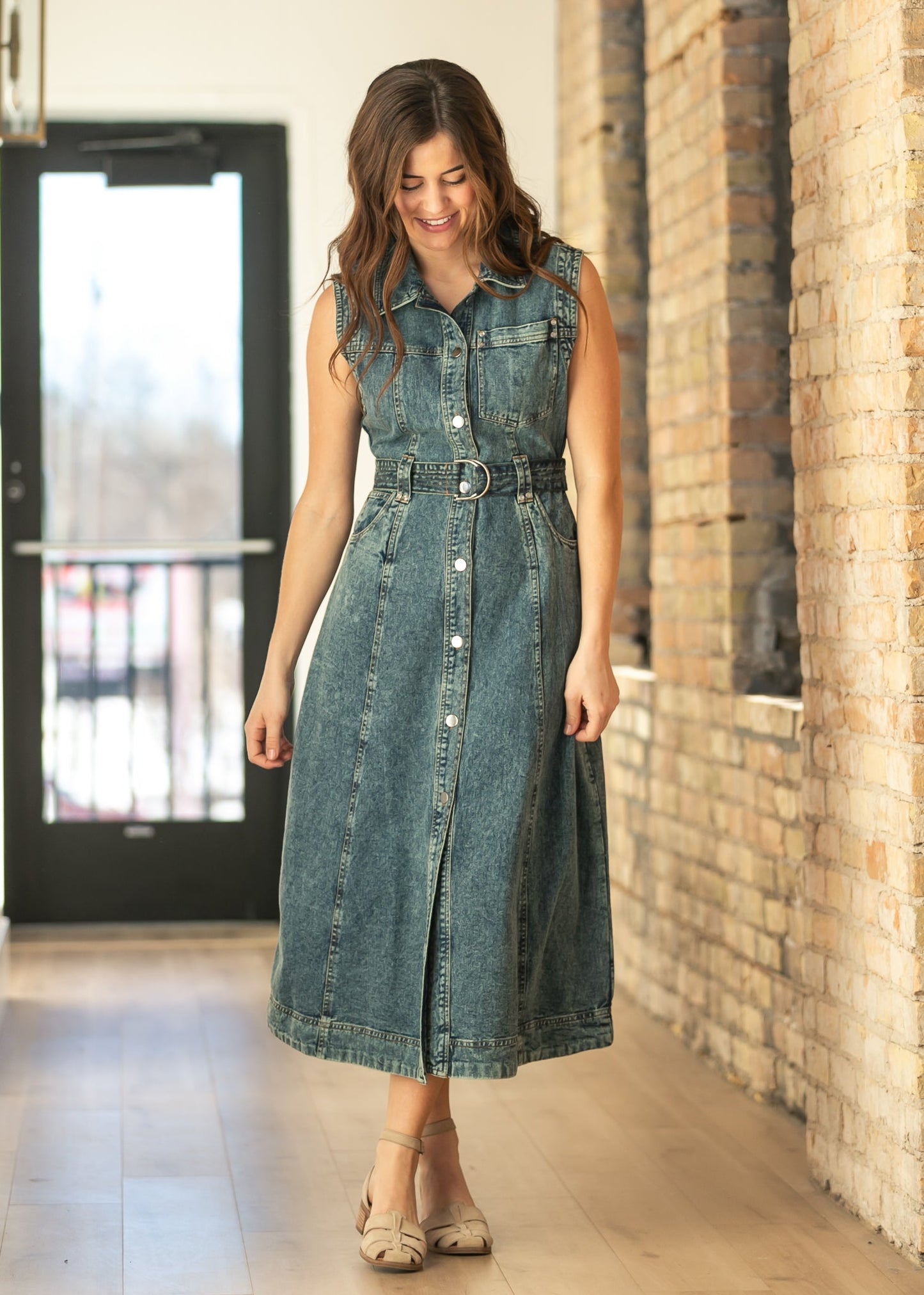 elan Sleeveless Belted Button Up Maxi Dress