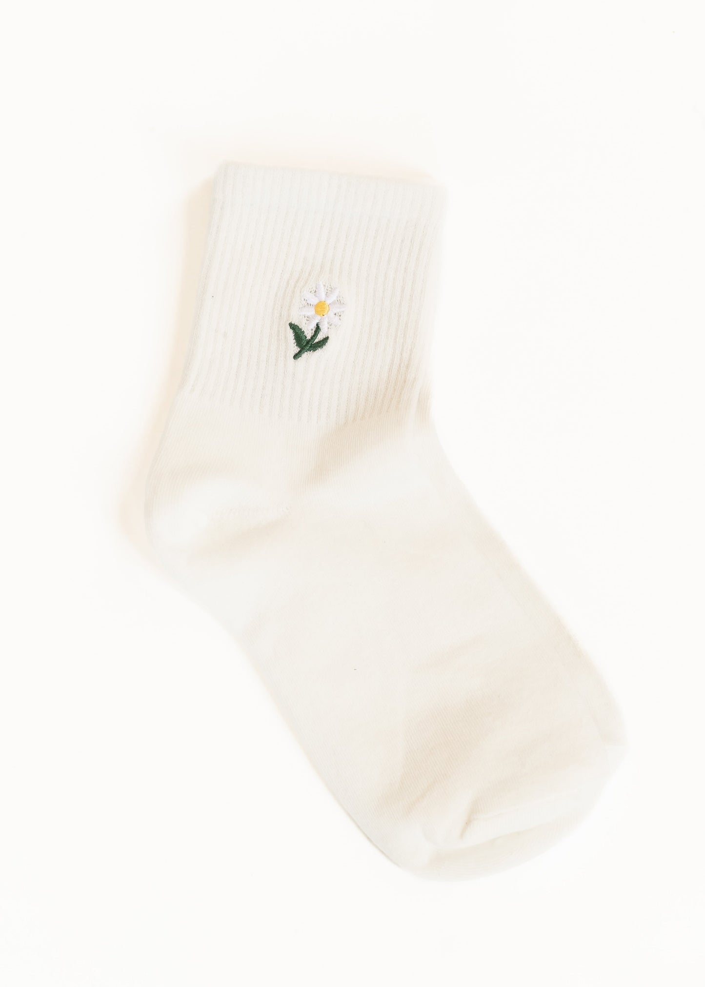Embroidered Daisy Mid Calf Socks