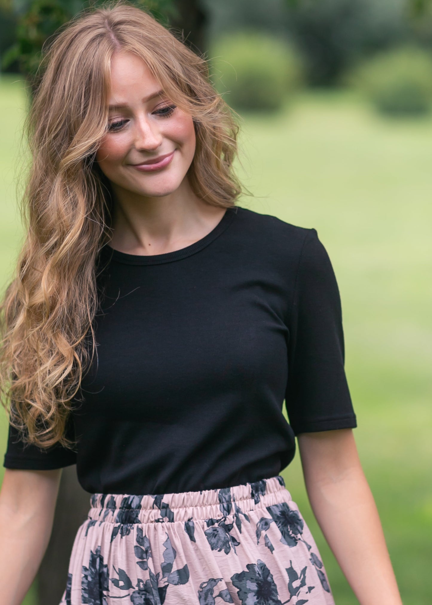 Essential Black Ribbed Half Sleeve Tee