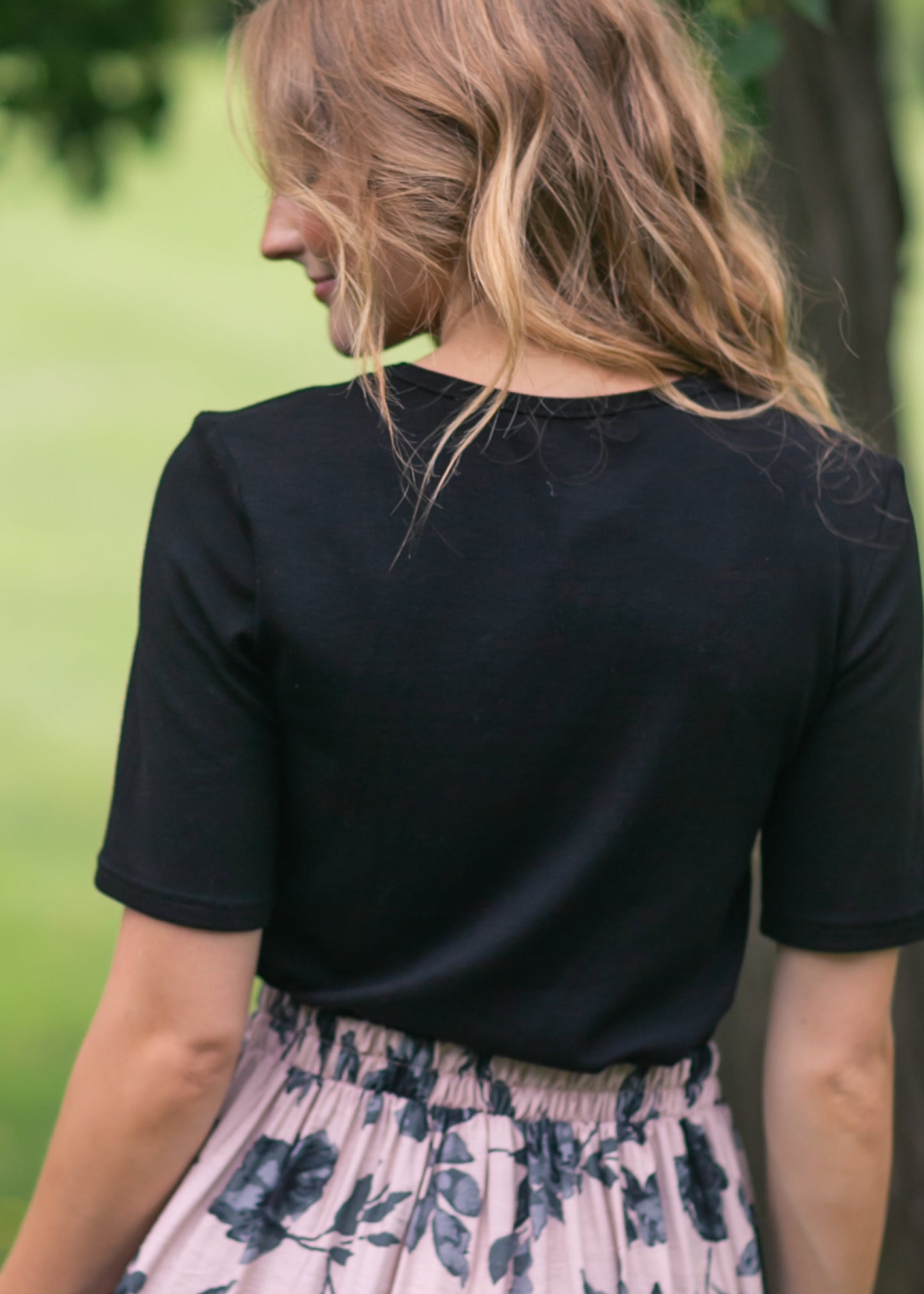 Essential Black Ribbed Half Sleeve Tee