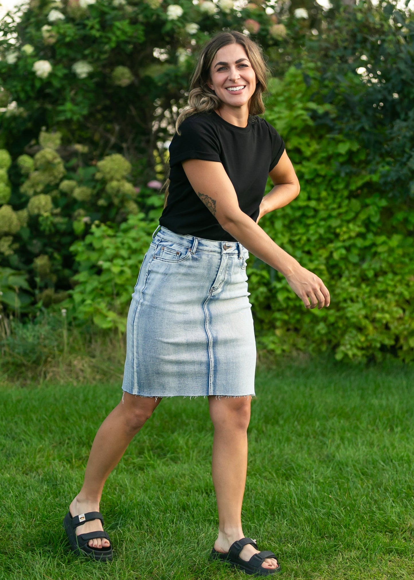 Frankie Light Wash Raw Hem Midi Skirt