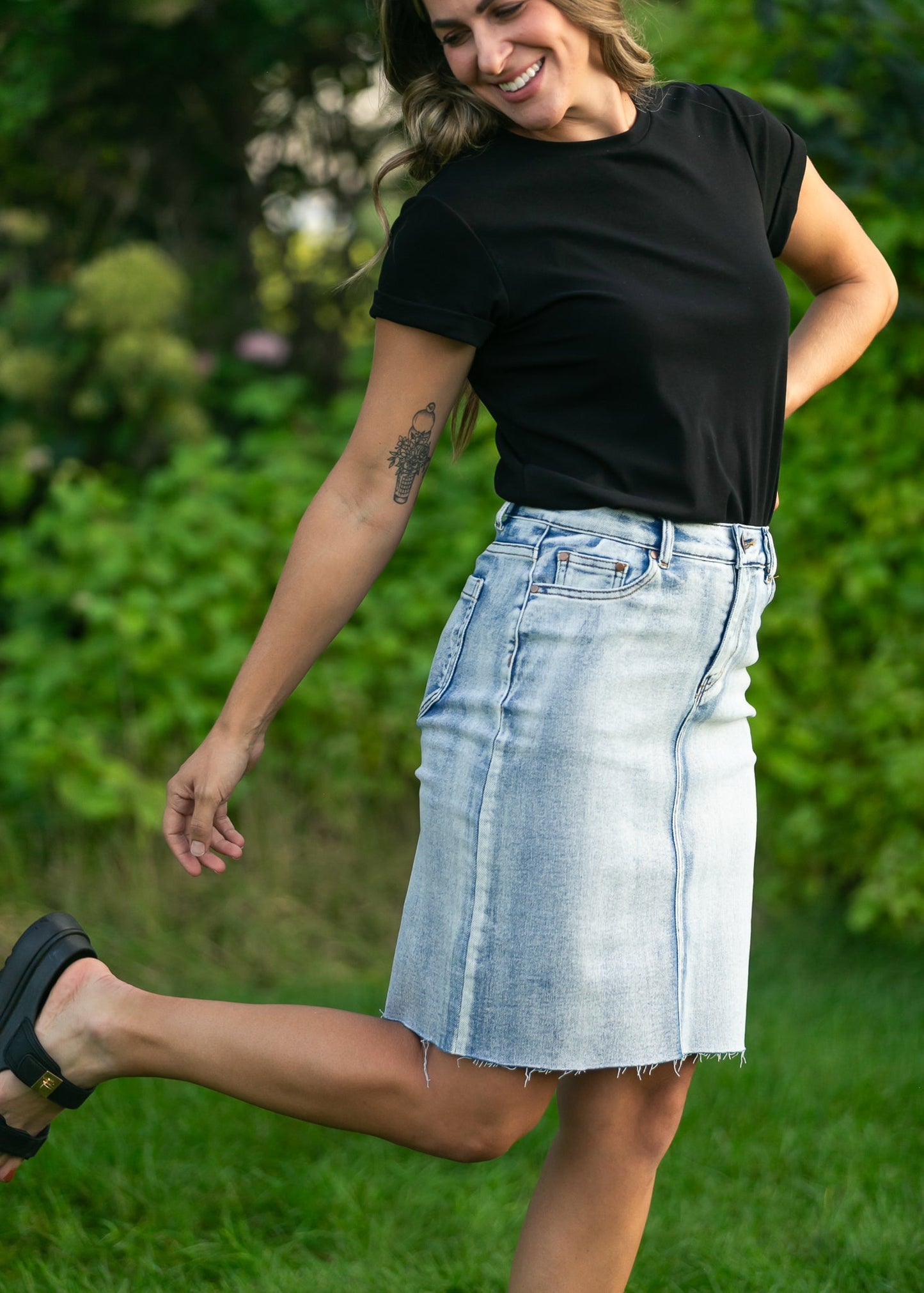 Frankie Light Wash Raw Hem Midi Skirt