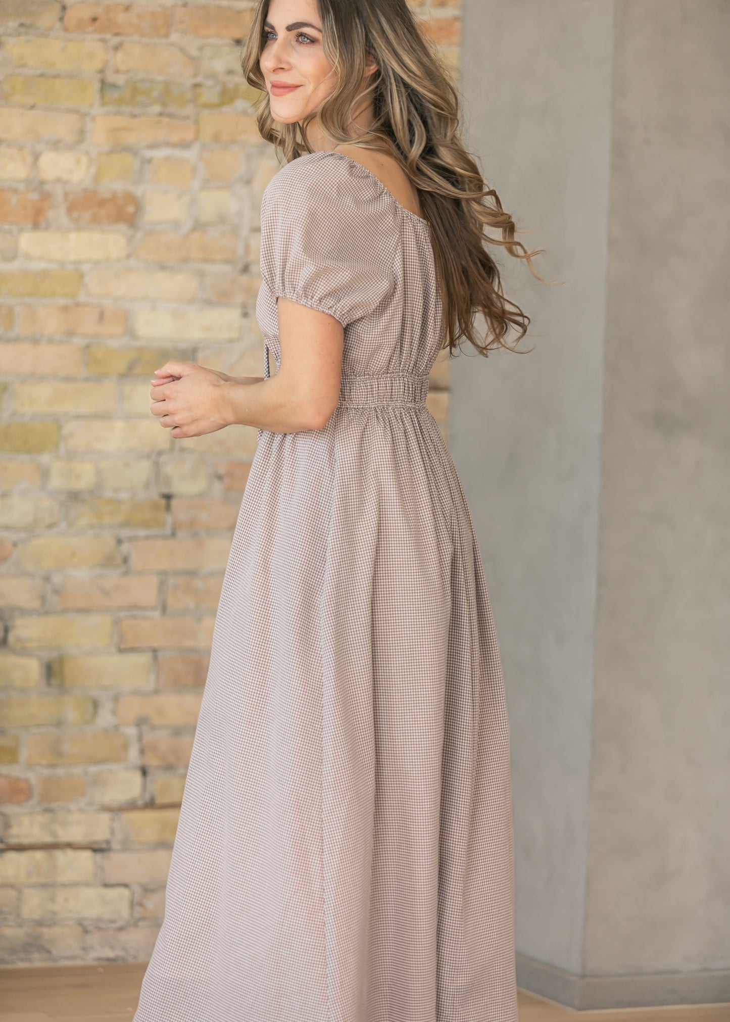 Gingham Sweetheart Neck Maxi Dress