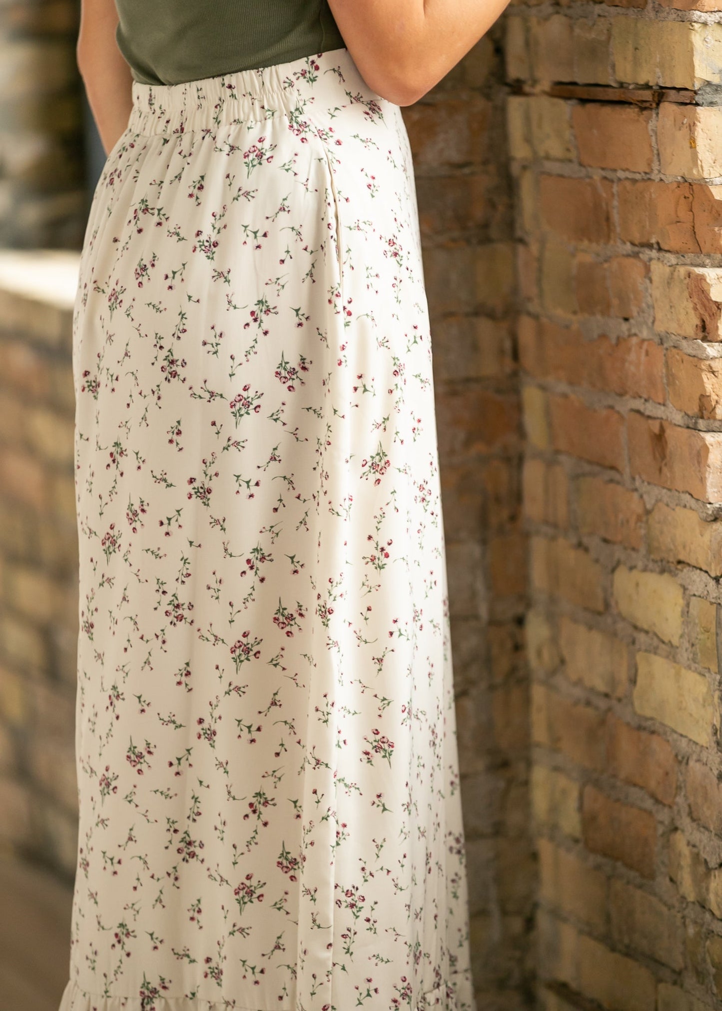 Havyn Ivory Floral Lined Maxi Skirt