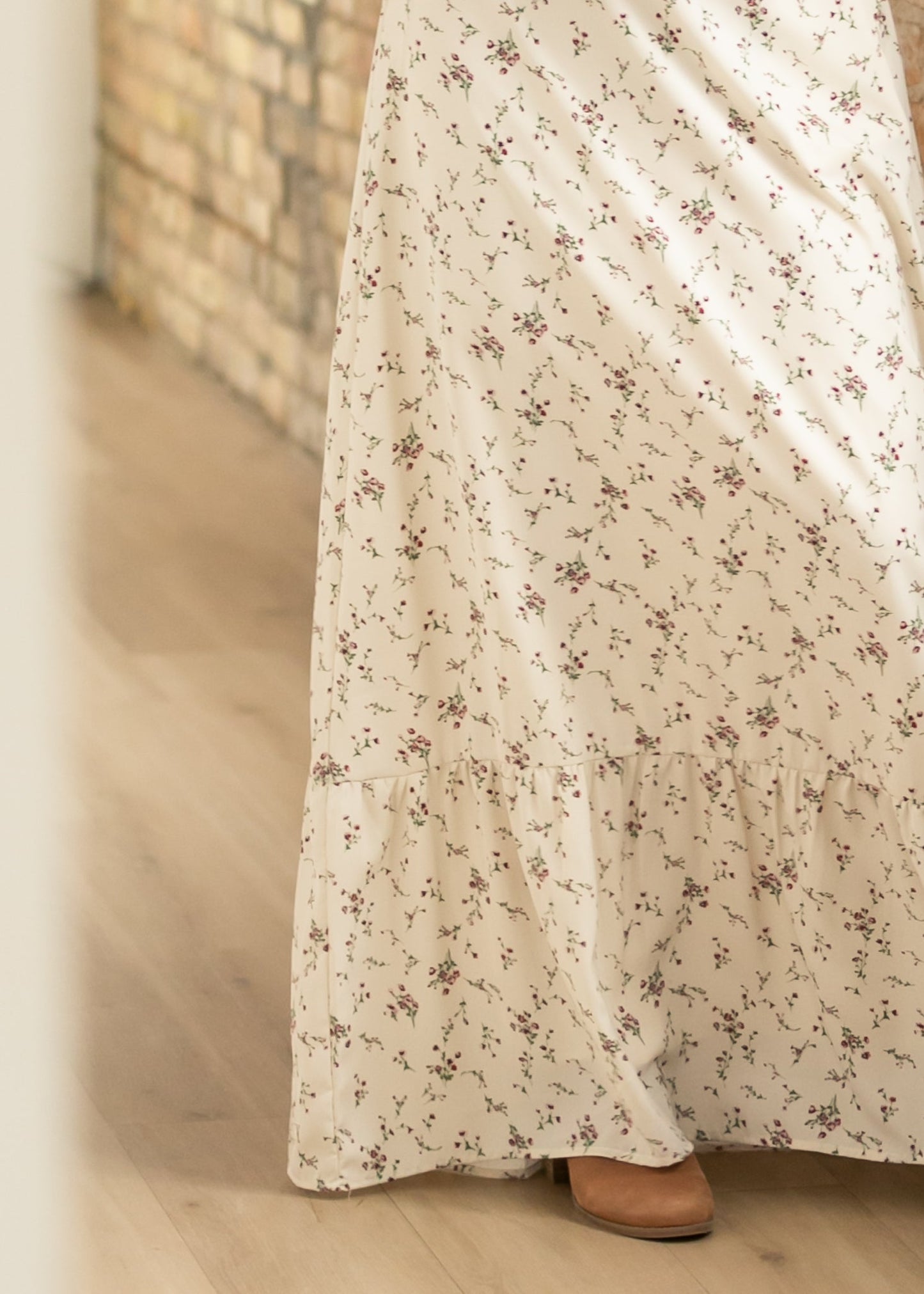 Havyn Ivory Floral Lined Maxi Skirt