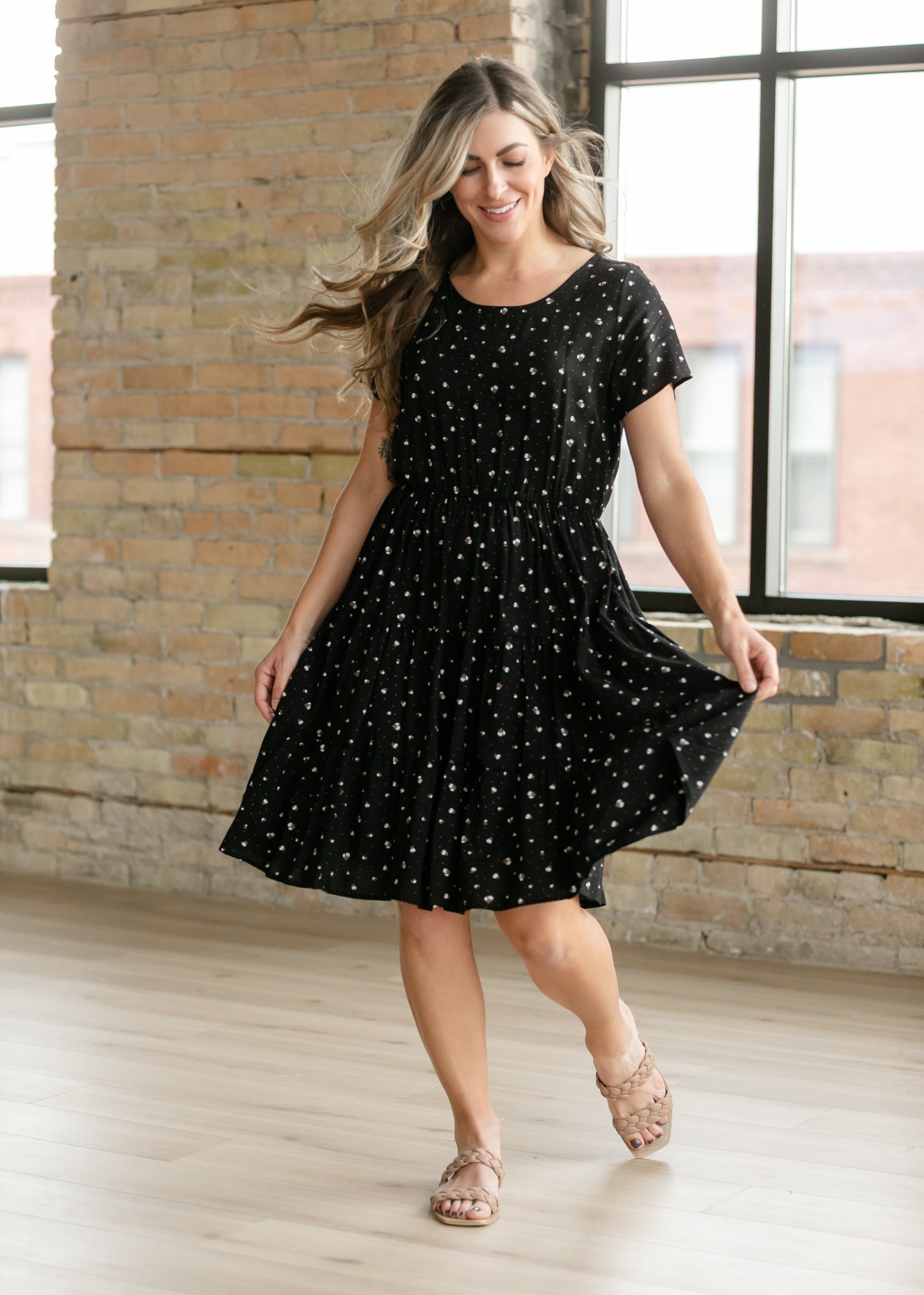 Jenna Floral Knit Short Sleeve Tiered Midi Dress