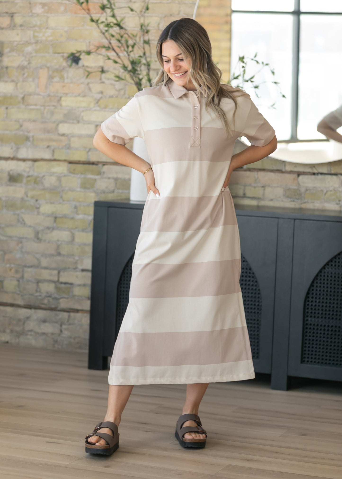 Contrast Collar Striped Maxi Dress