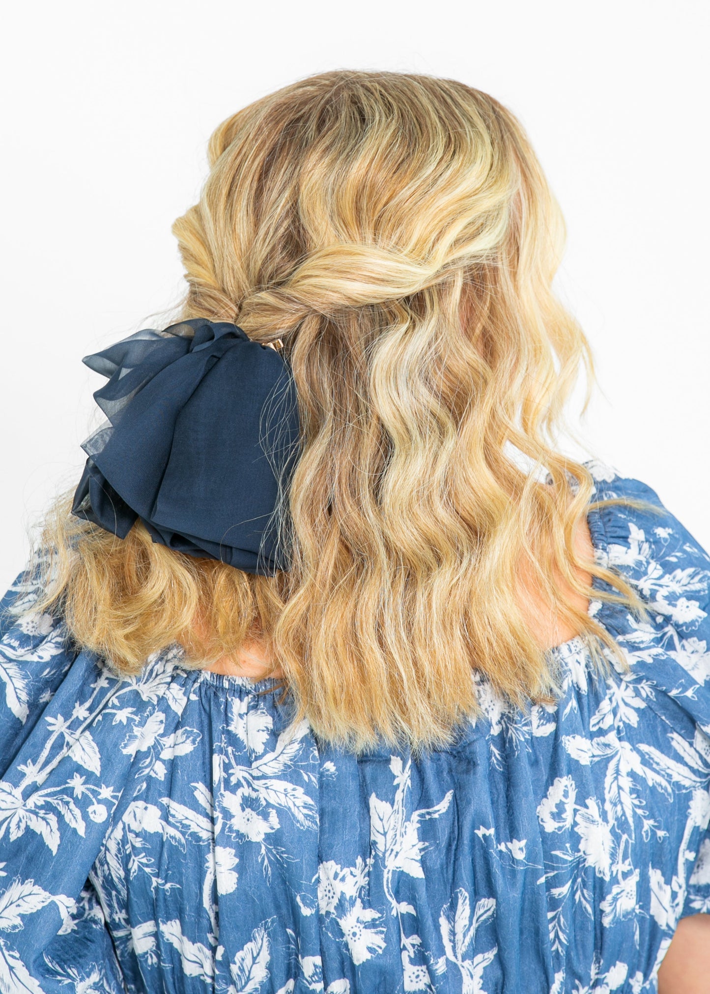 KITSCH™ Chiffon Bow Hair Clip