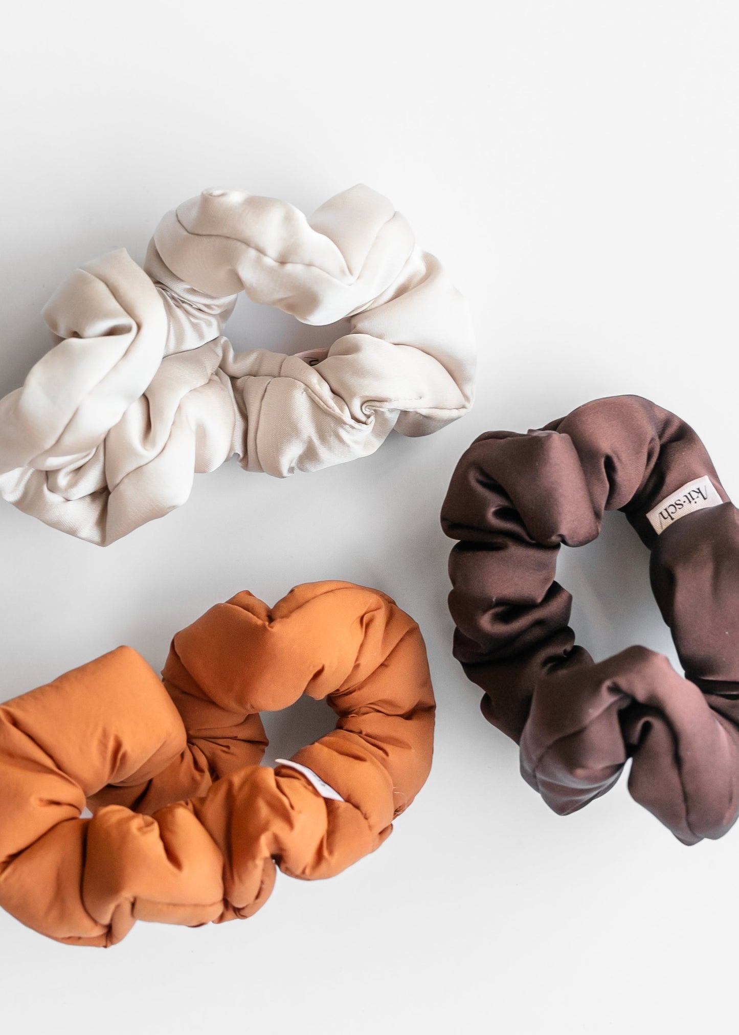 Kitsch™ Recycled Fabric Cloud Scrunchies 3pc