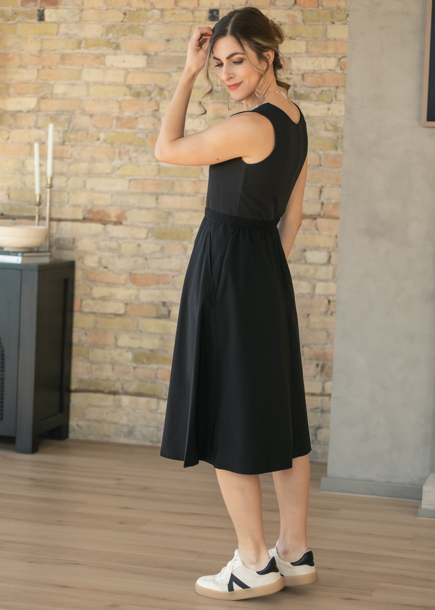 Kitt Sleeveless Midi Dress