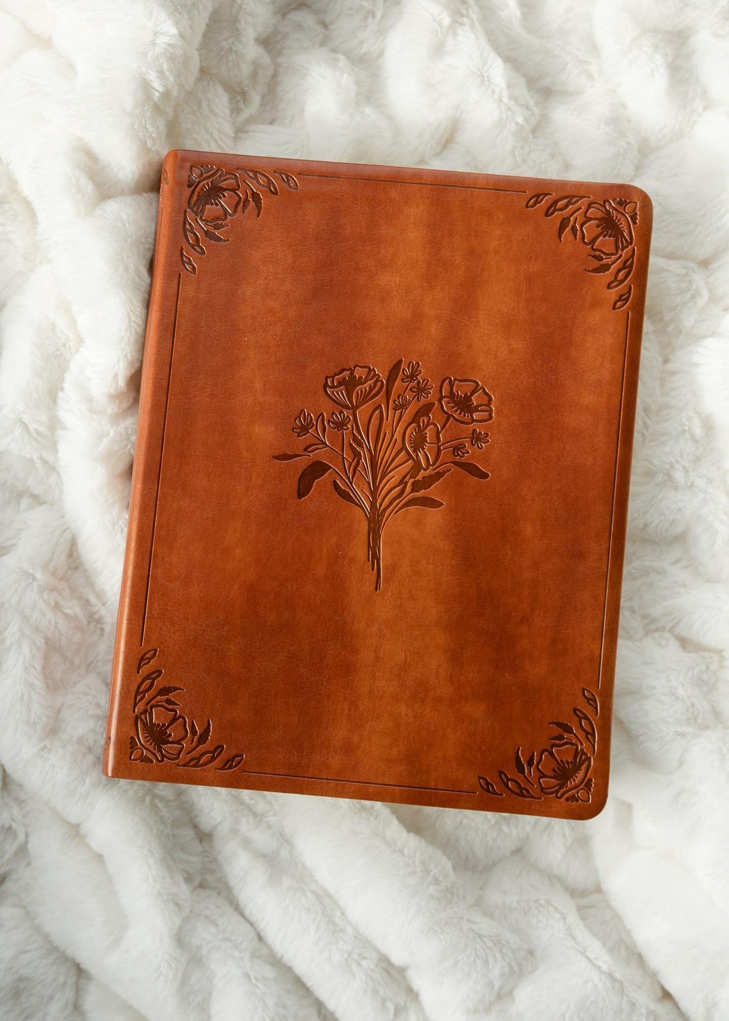 Hosanna Revival KJV Large Print Notetaking Bible Vienna Theme