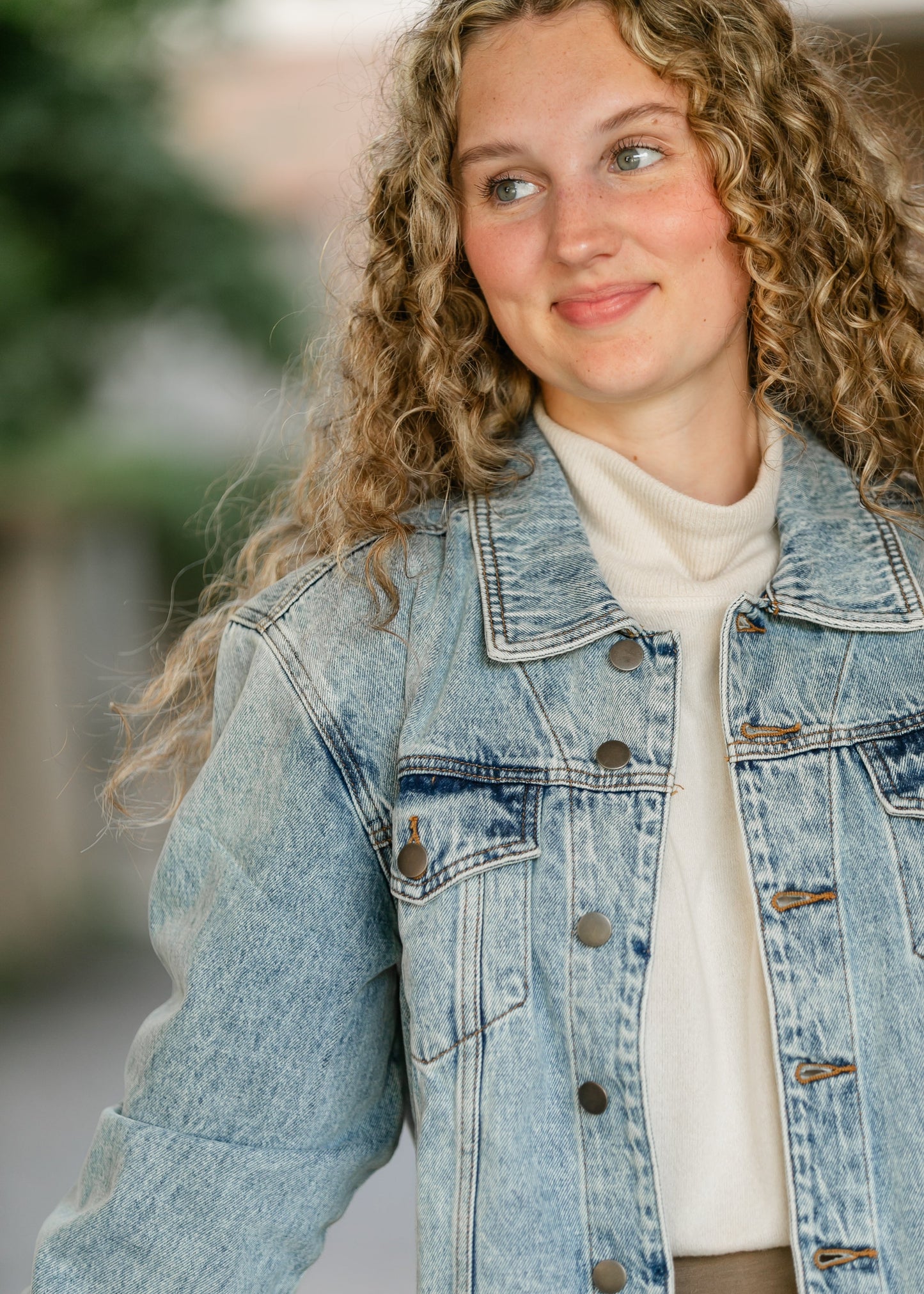 Kut from the Kloth® Emmy Light Wash Oversized Denim Jacket - FINAL SALE