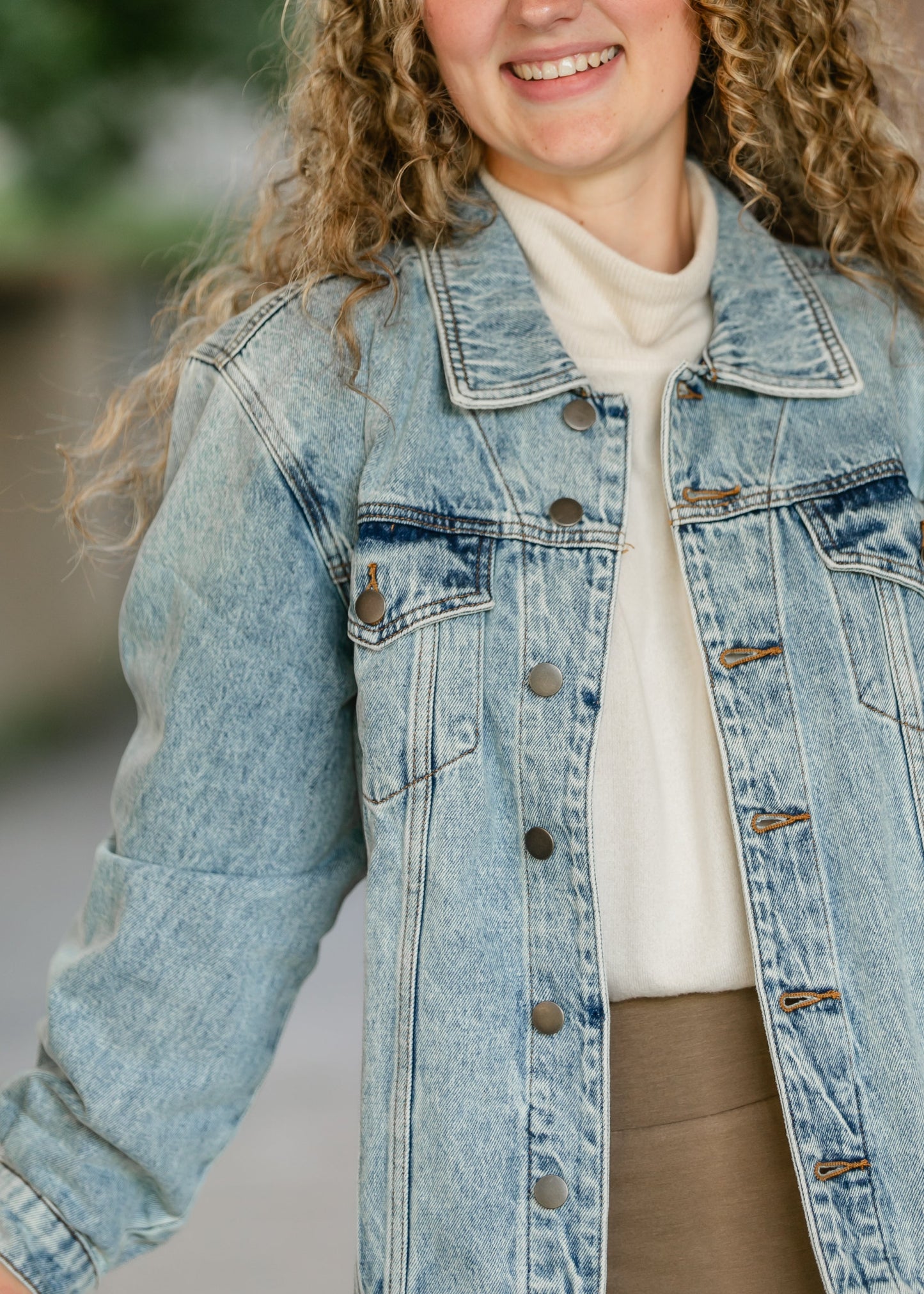 Kut from the Kloth® Emmy Light Wash Oversized Denim Jacket - FINAL SALE