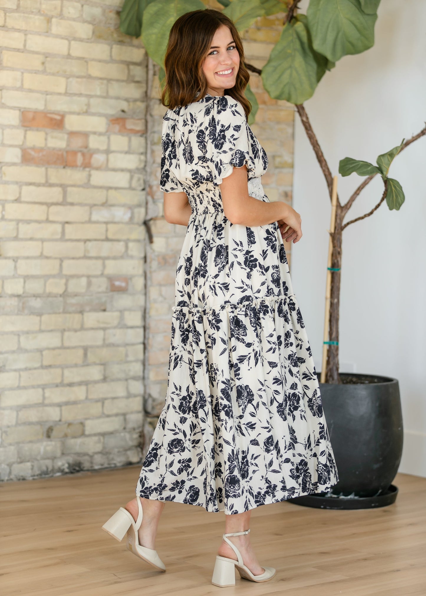 Lace Detail V-Neck Maxi Dress