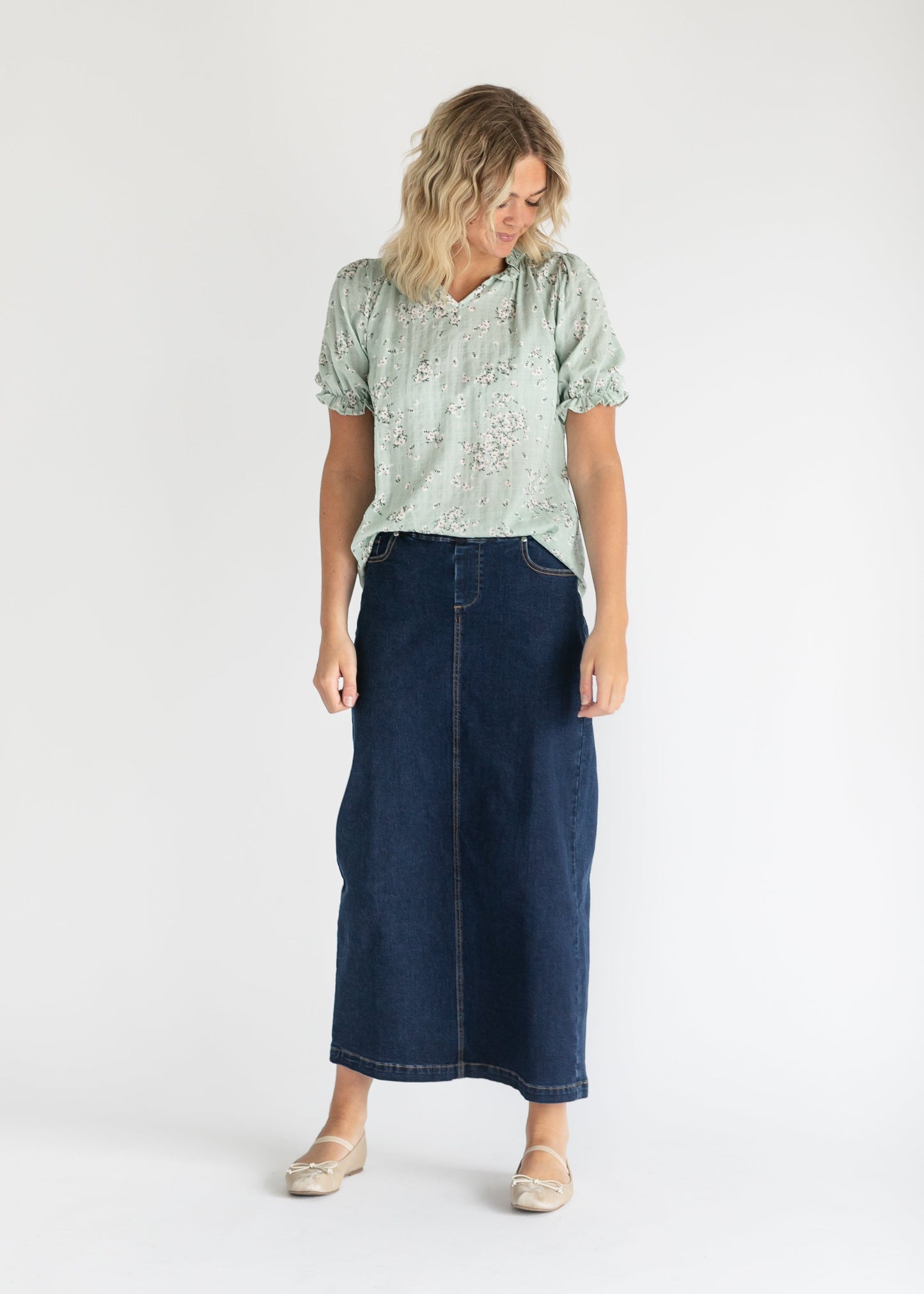 Laurel Floral V-neck Short Sleeve Top - FINAL SALE
