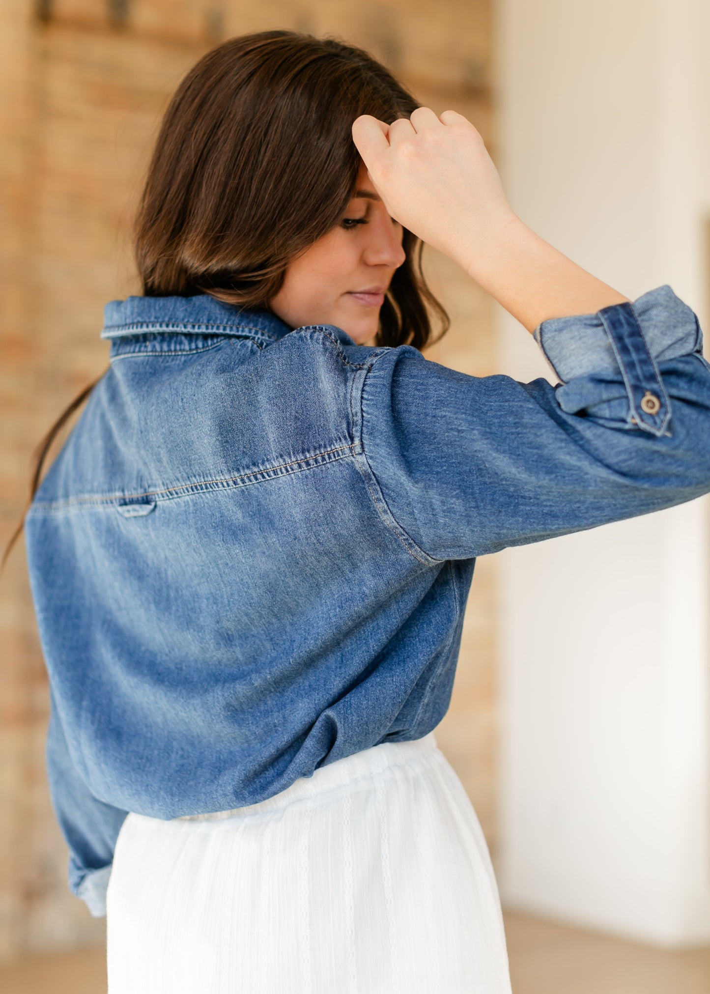 Kut from the Kloth® Leighton Linen Blend Denim Long Sleeve Top - FINAL SALE