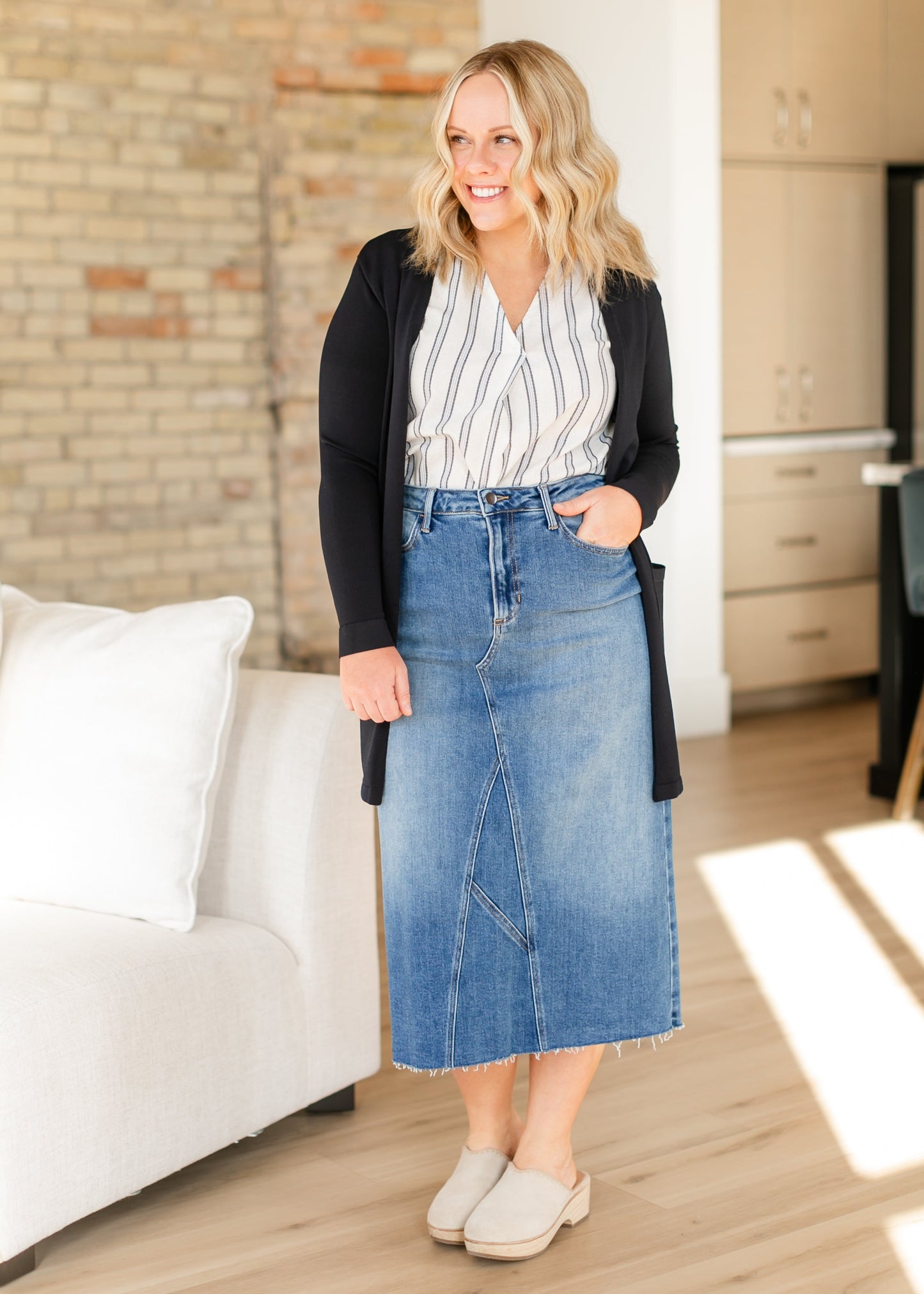 Madison Striped V-neck Short Sleeve Flowy Top - FINAL SALE