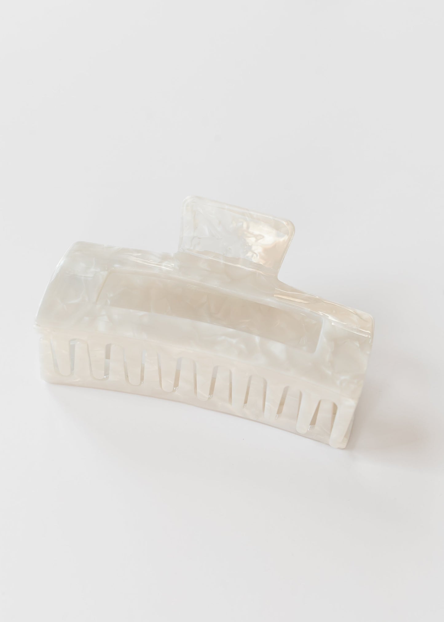 Pixie Woo Marshmallow Extra Large Claw Clip