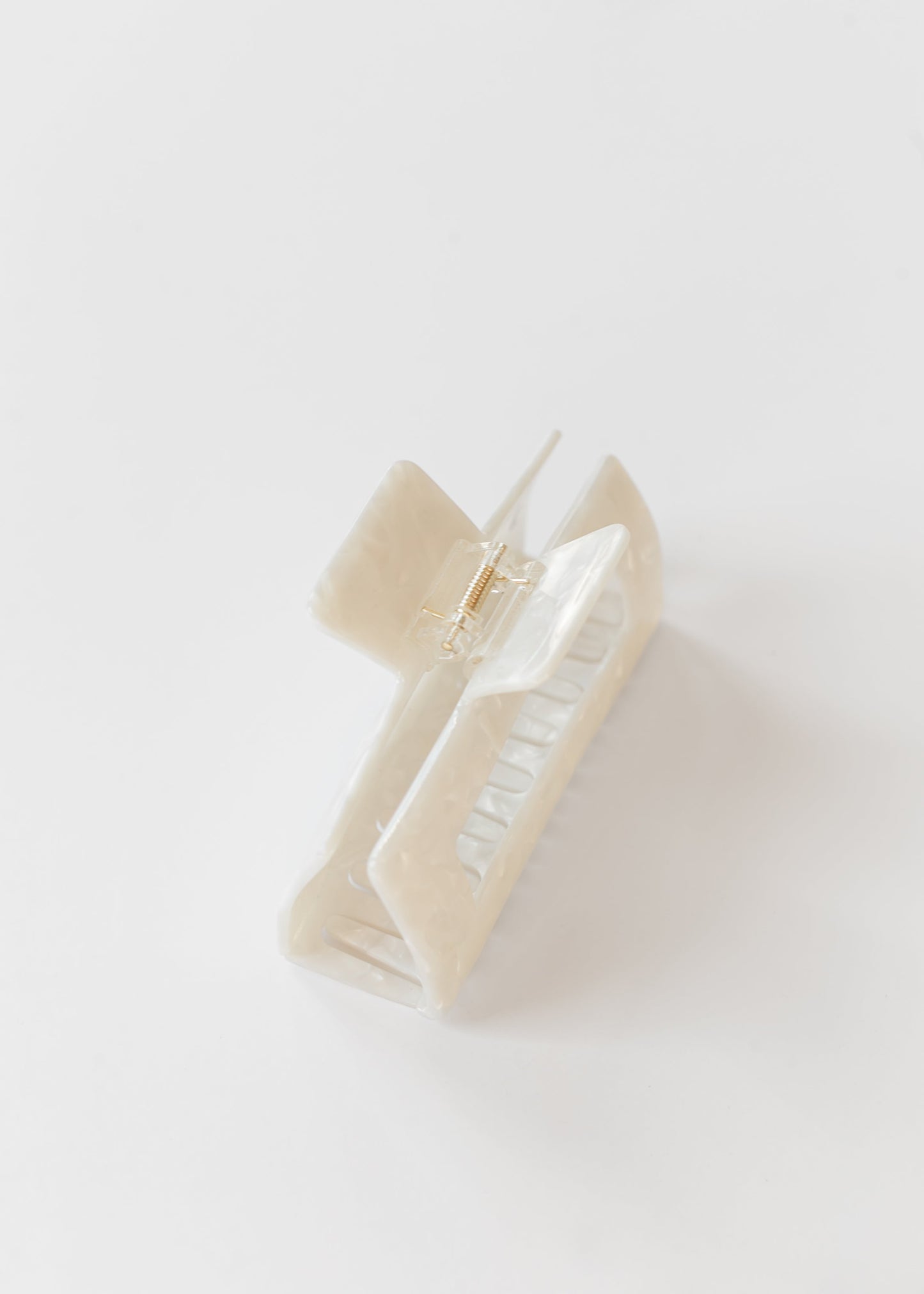 Pixie Woo Marshmallow Extra Large Claw Clip