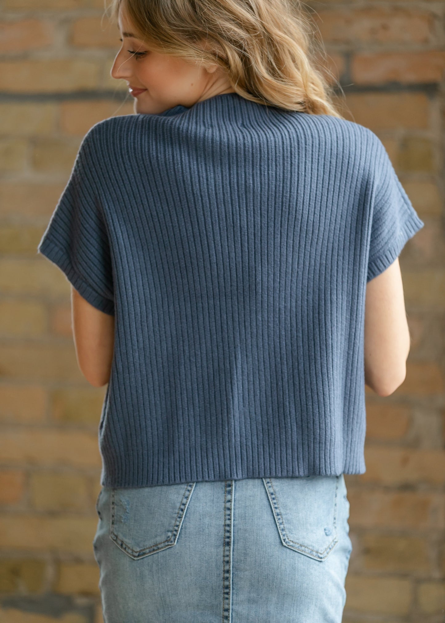 Mock Neck Short Sleeve Knit Top