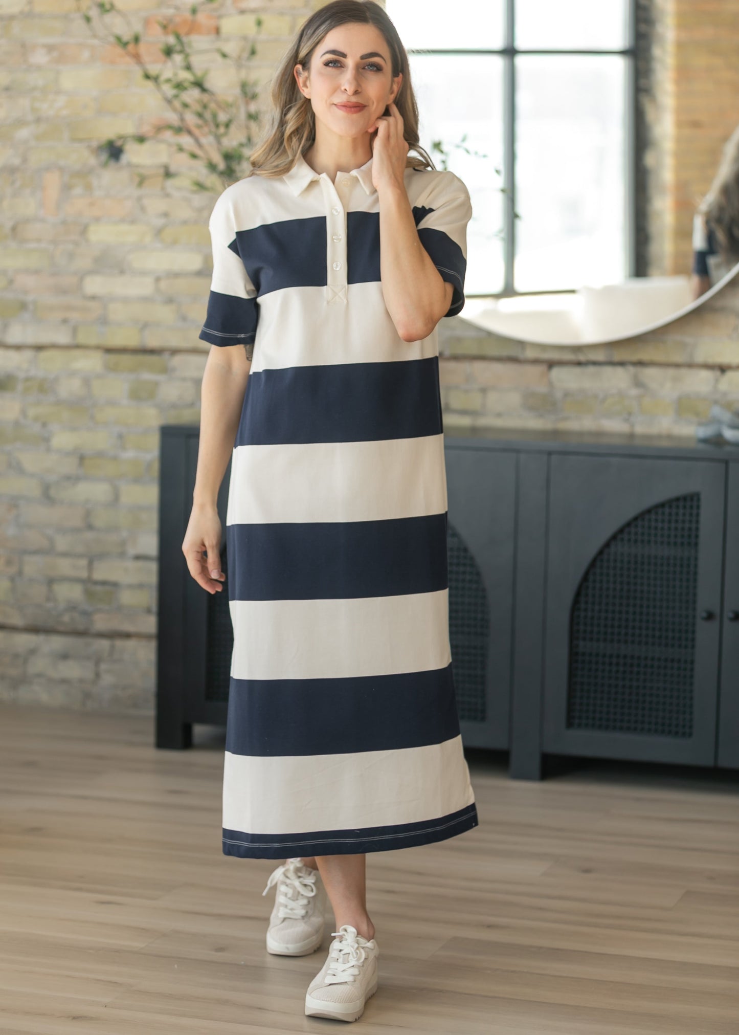 Contrast Collar Striped Maxi Dress