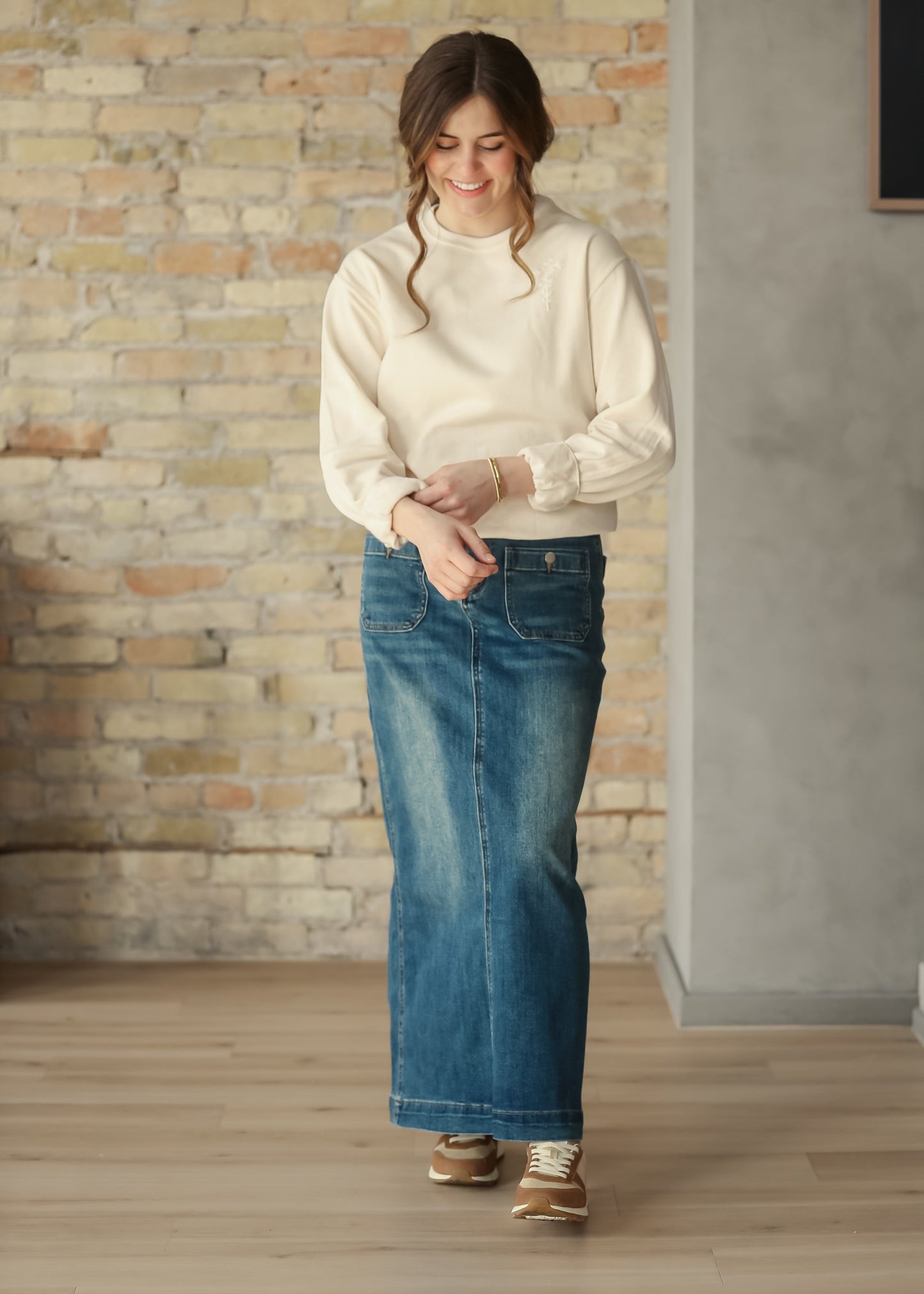 Puff Flower Cross Pullover Sweatshirt