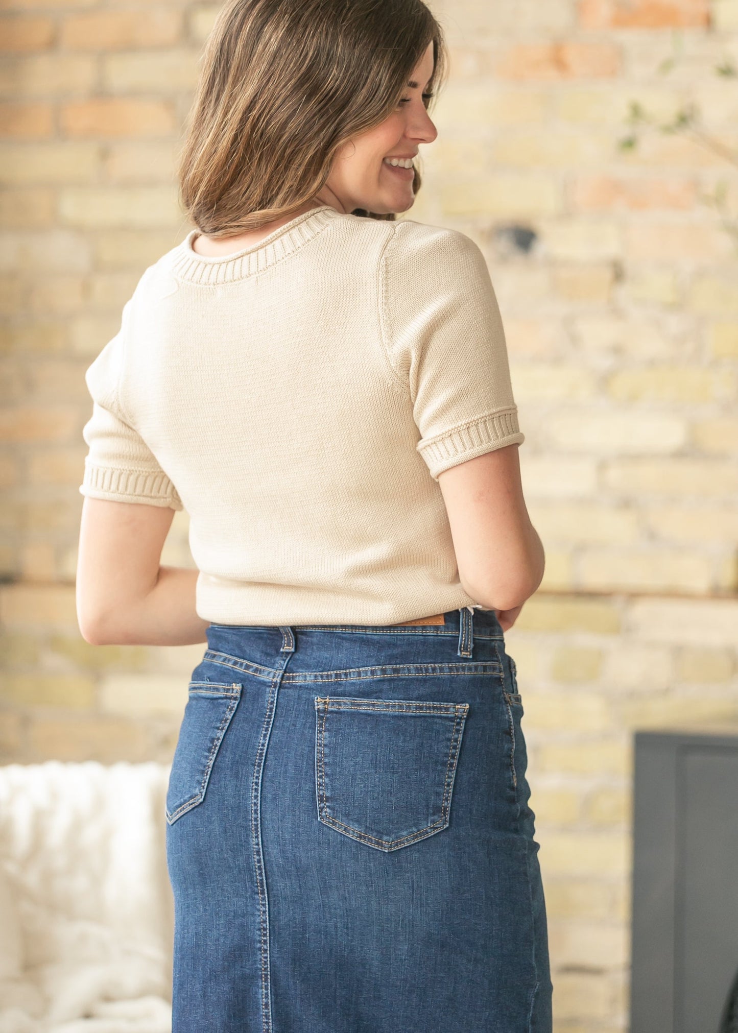 Raw Hem Rib Detail Short Sleeve Top
