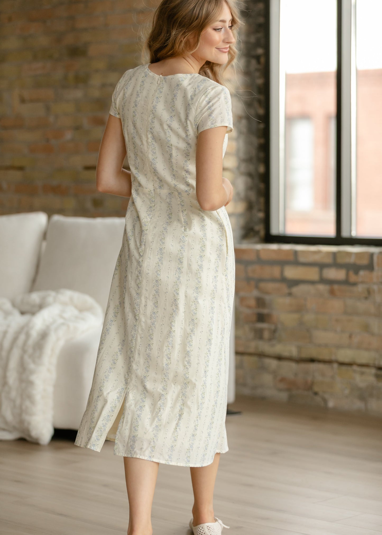 Reece Short Sleeve Straight Fit Midi Dress