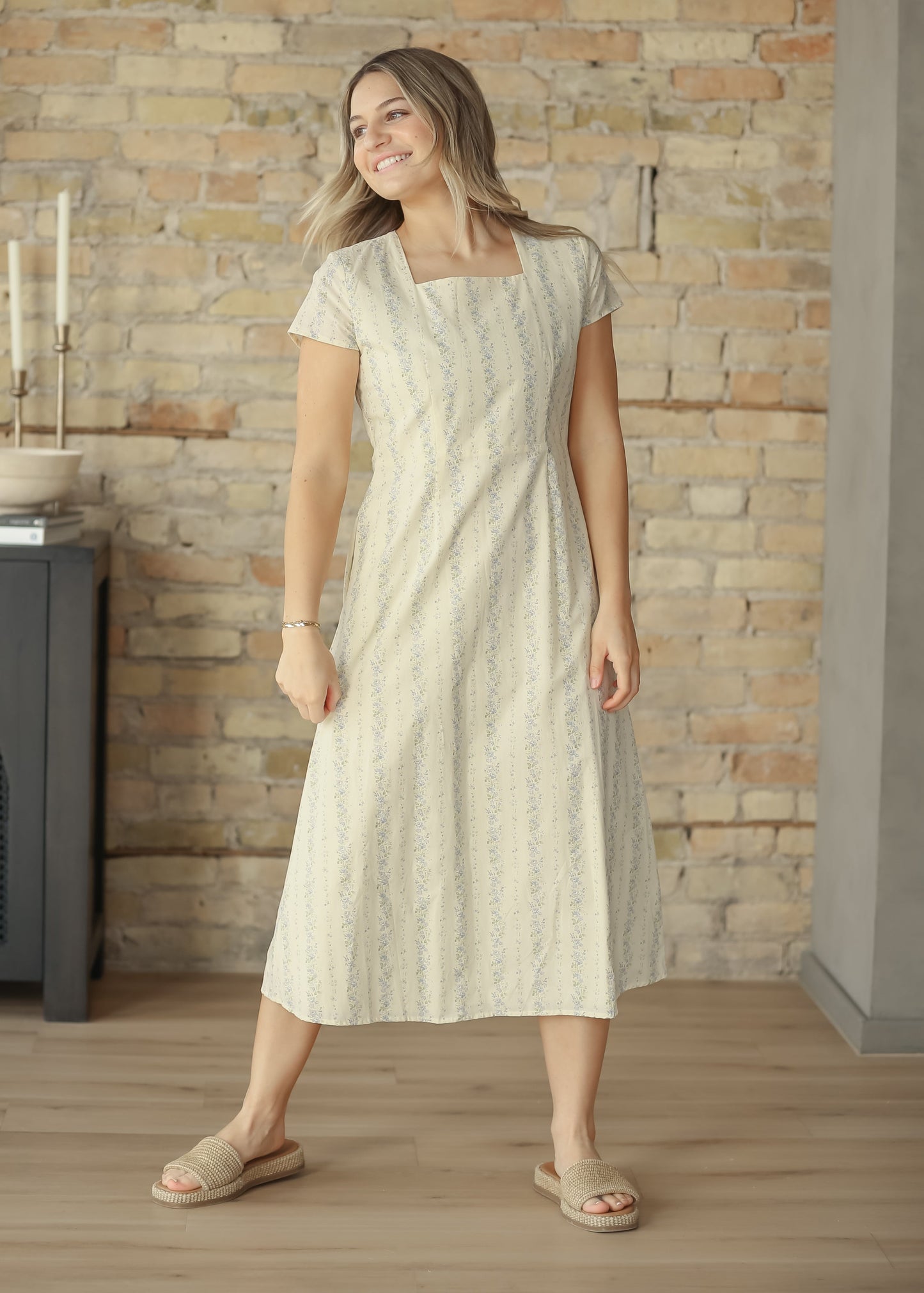 Reece Short Sleeve Straight Fit Midi Dress