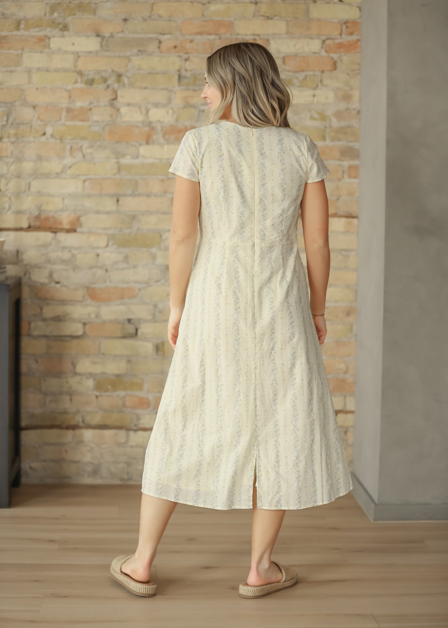 Reece Short Sleeve Straight Fit Midi Dress