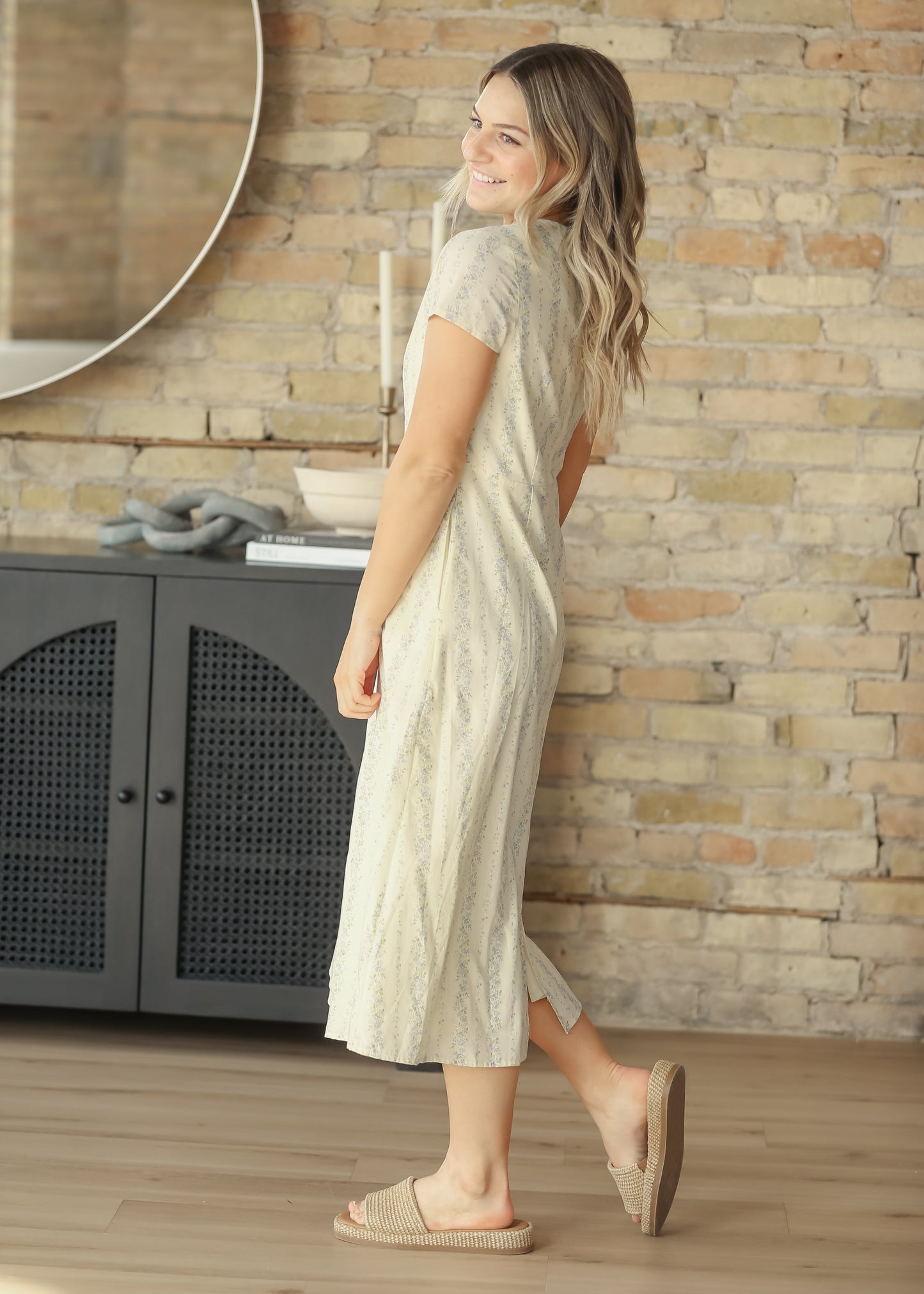 Reece Short Sleeve Straight Fit Midi Dress